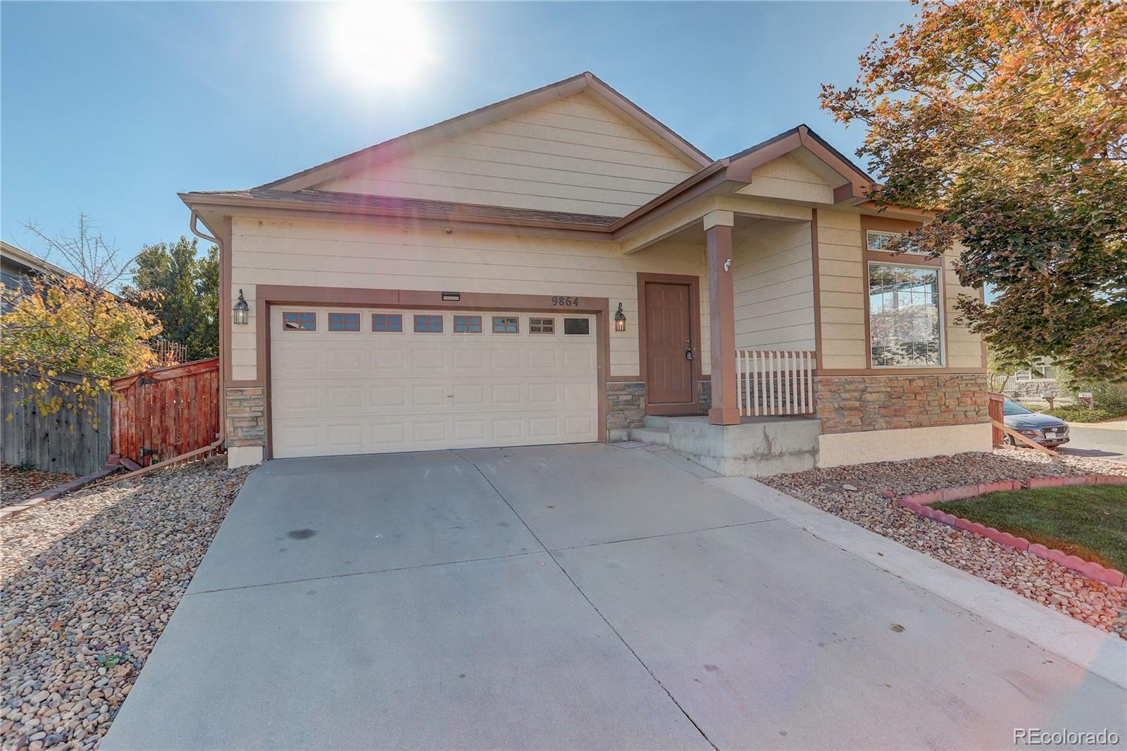 9864  Kenton Circle, commerce city MLS: 2517429 Beds: 5 Baths: 4 Price: $550,000