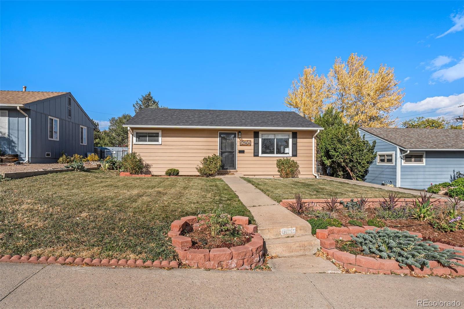 5055 W Virginia Avenue, denver MLS: 5913691 Beds: 2 Baths: 1 Price: $450,000