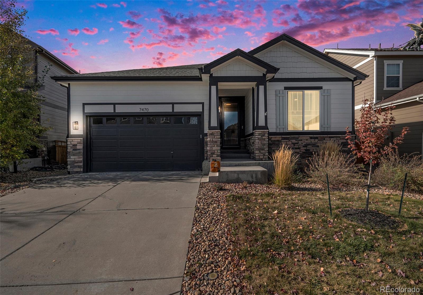 7470  Blue Water Lane, castle rock MLS: 6943636 Beds: 3 Baths: 2 Price: $610,000