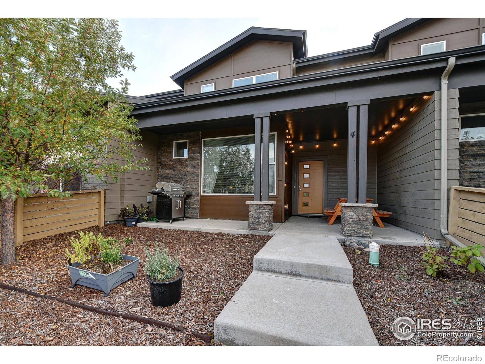 2614  Avenger Place, fort collins MLS: 4567891021745 Beds: 3 Baths: 3 Price: $444,000