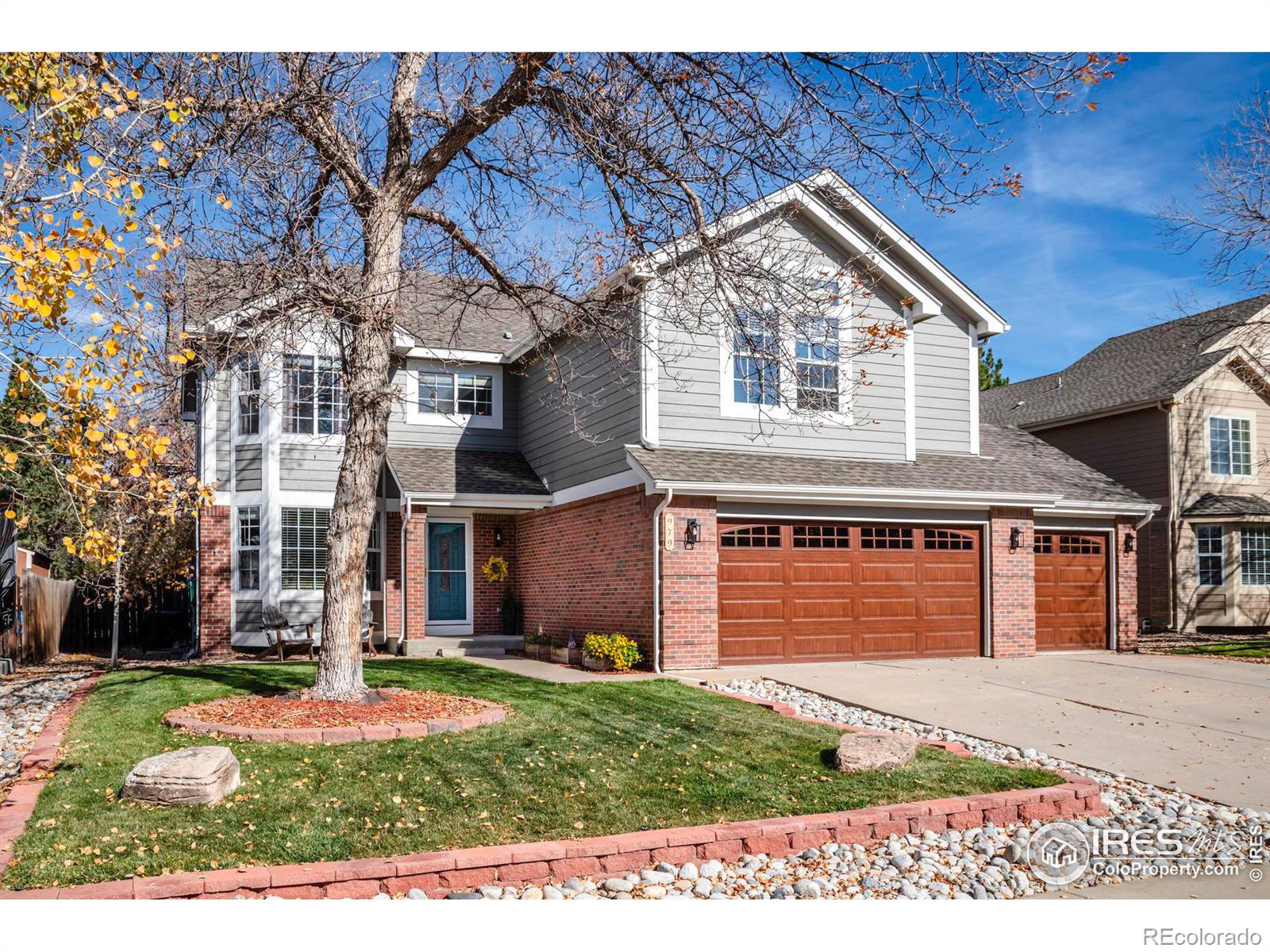 979  Ridgeview Avenue, broomfield MLS: 4567891021781 Beds: 5 Baths: 4 Price: $825,000