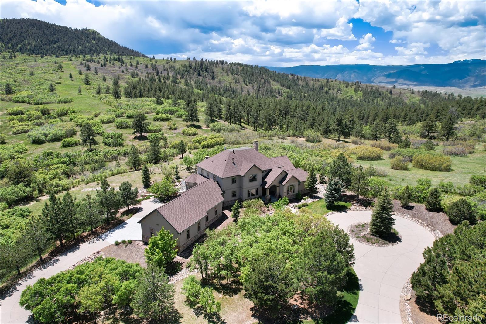 2916  Hiwall Court, castle rock MLS: 7161016 Beds: 5 Baths: 6 Price: $2,545,000