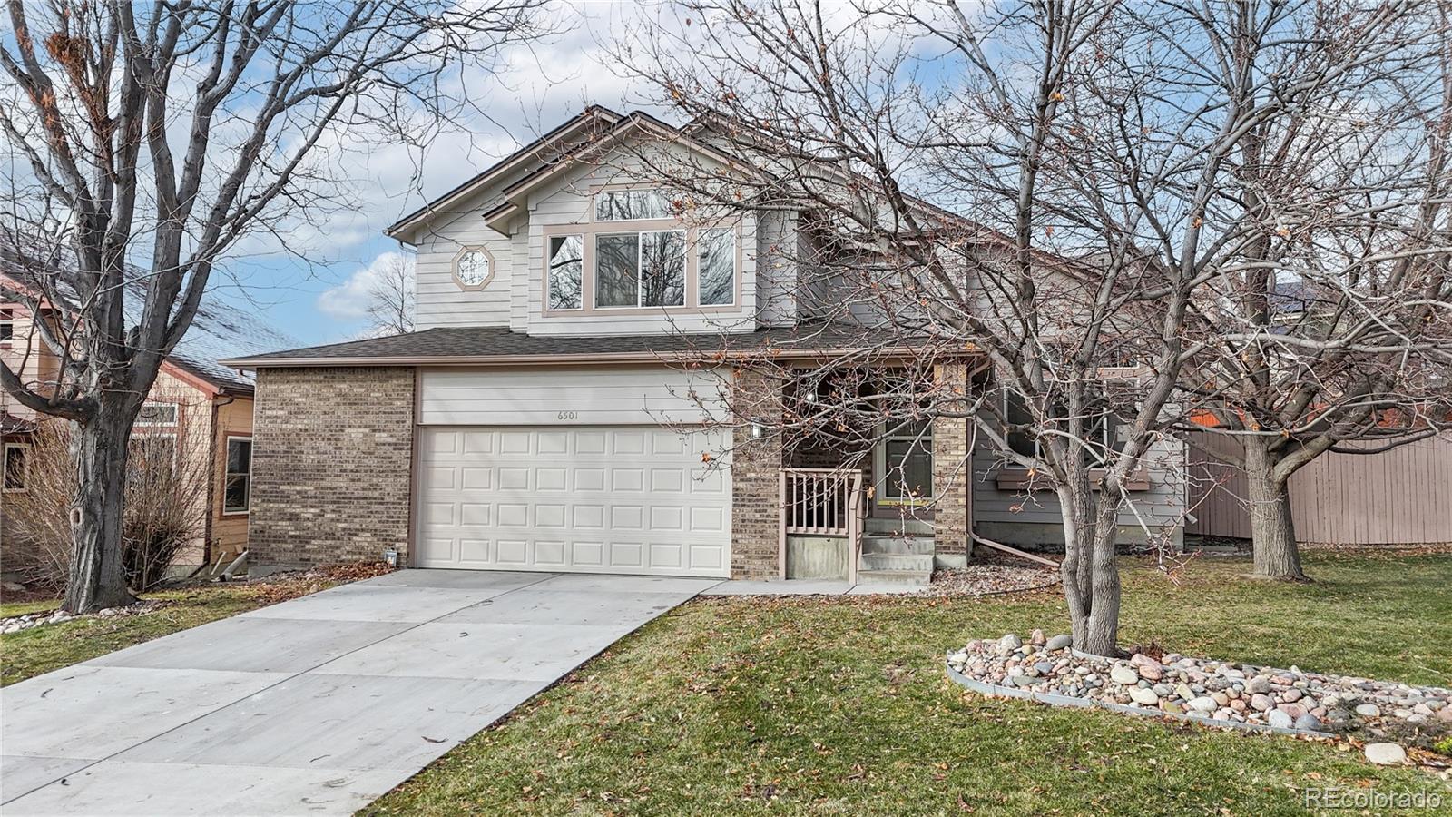 6501 S Tabor Street, littleton MLS: 8825247 Beds: 4 Baths: 3 Price: $765,000