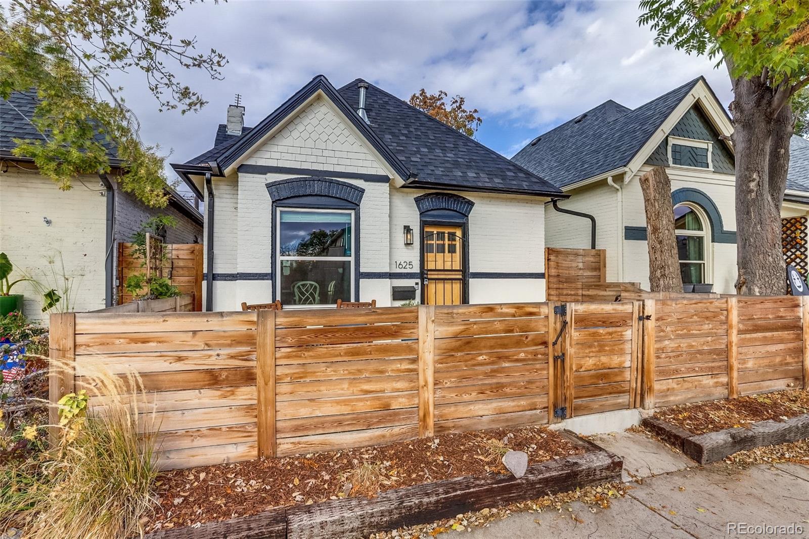 1625 E 33rd Avenue, denver MLS: 4722130 Beds: 2 Baths: 2 Price: $630,000