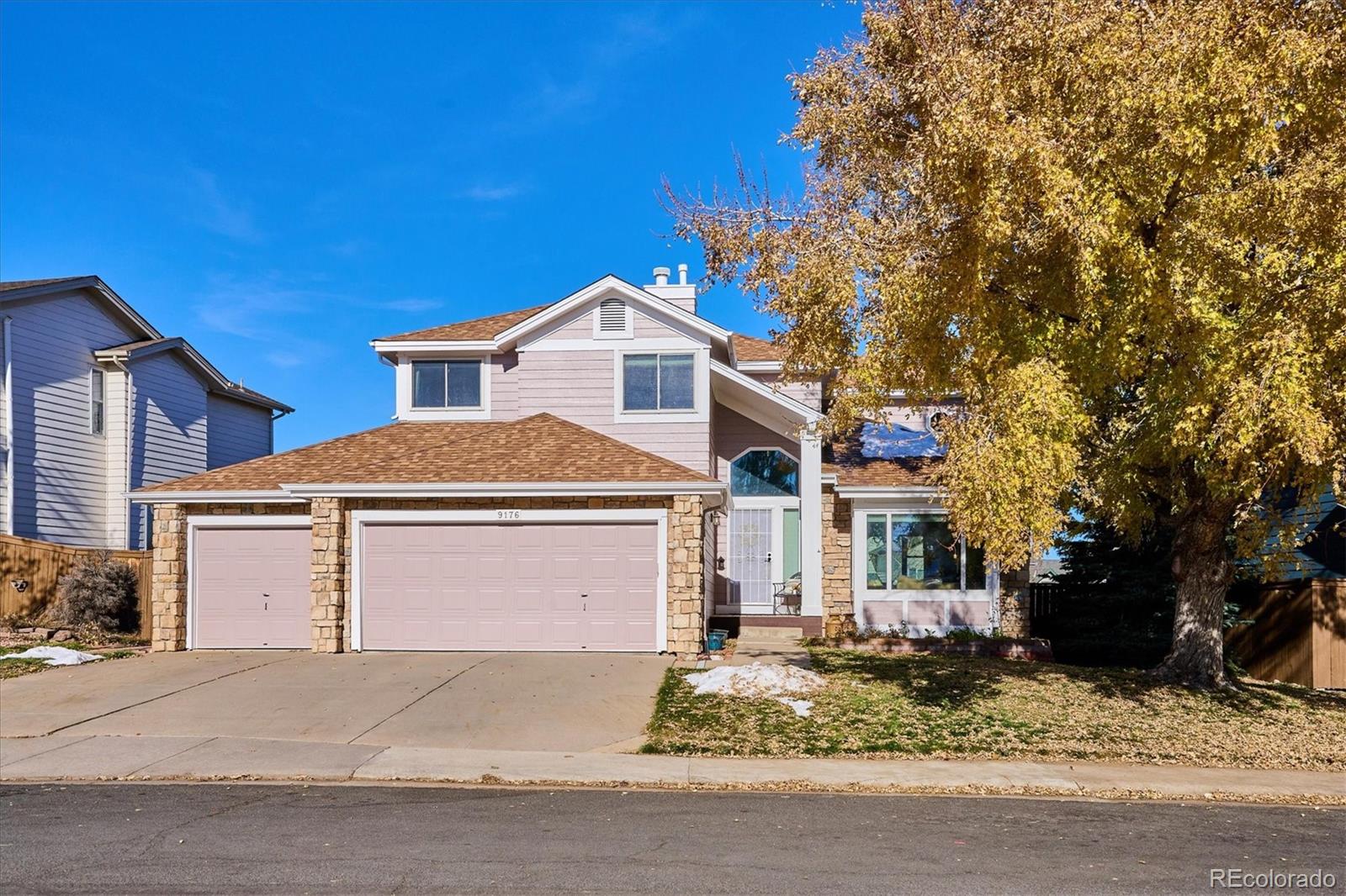 9176  Sugarstone Circle, highlands ranch MLS: 1593195 Beds: 6 Baths: 4 Price: $810,000