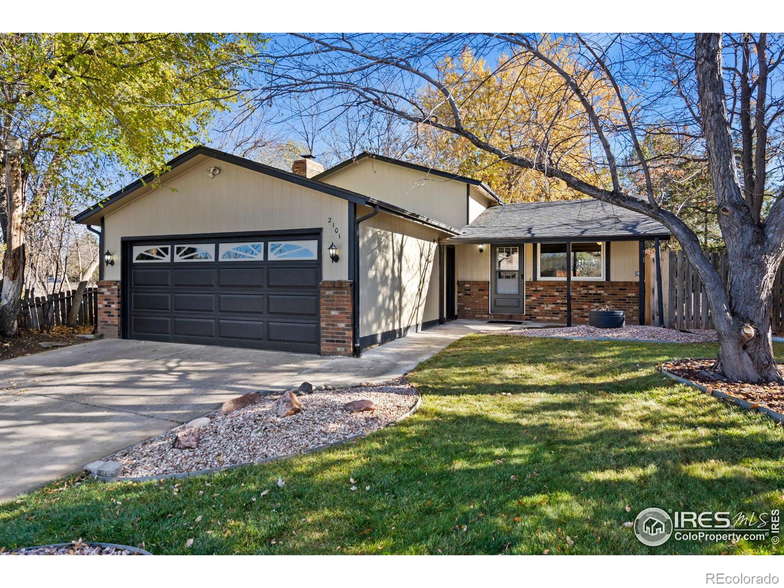 2101  Ayrshire Drive, fort collins MLS: 4567891022076 Beds: 3 Baths: 3 Price: $453,500