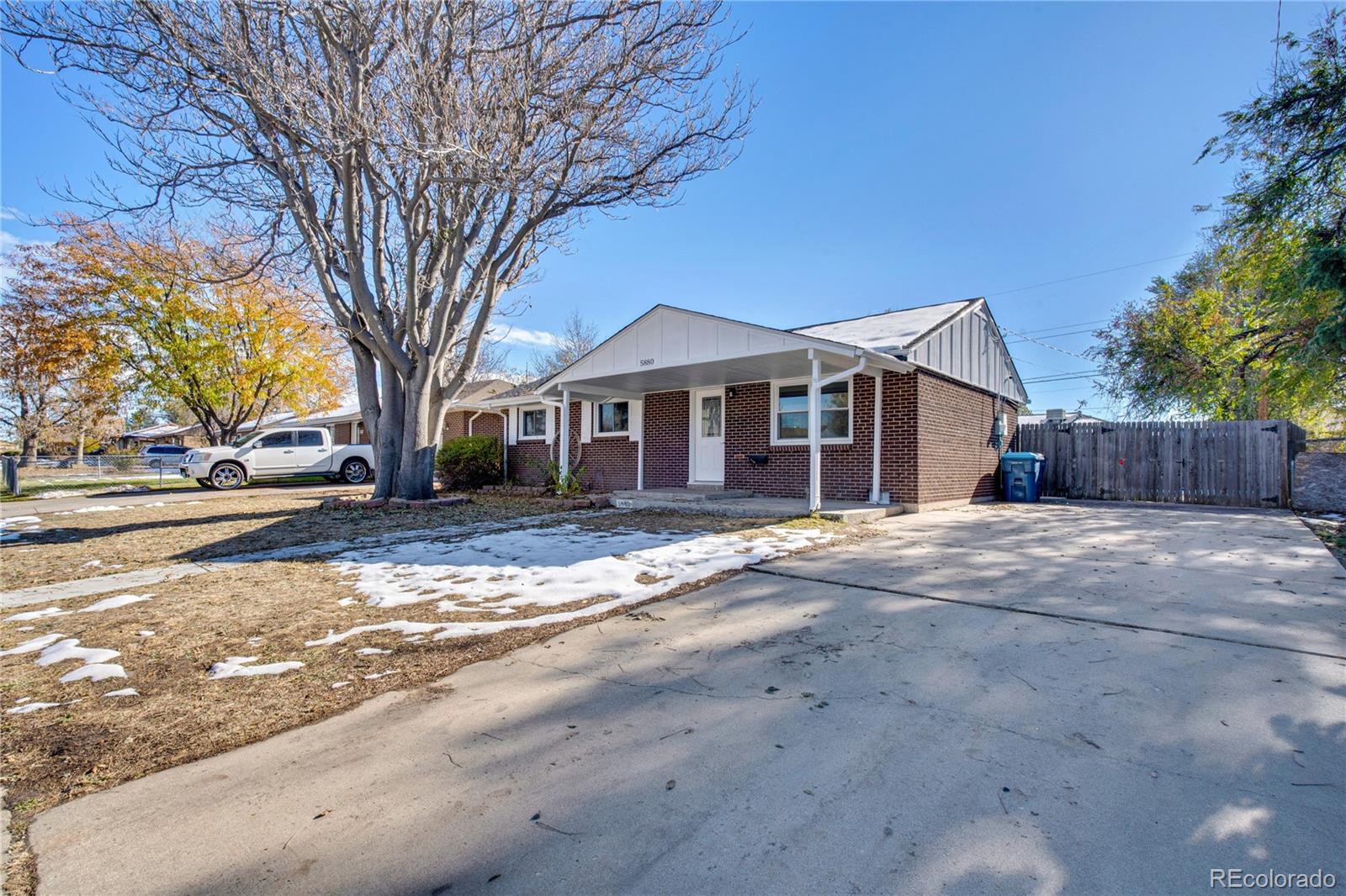 5880 E 68th Avenue, commerce city MLS: 5214764 Beds: 3 Baths: 1 Price: $369,900