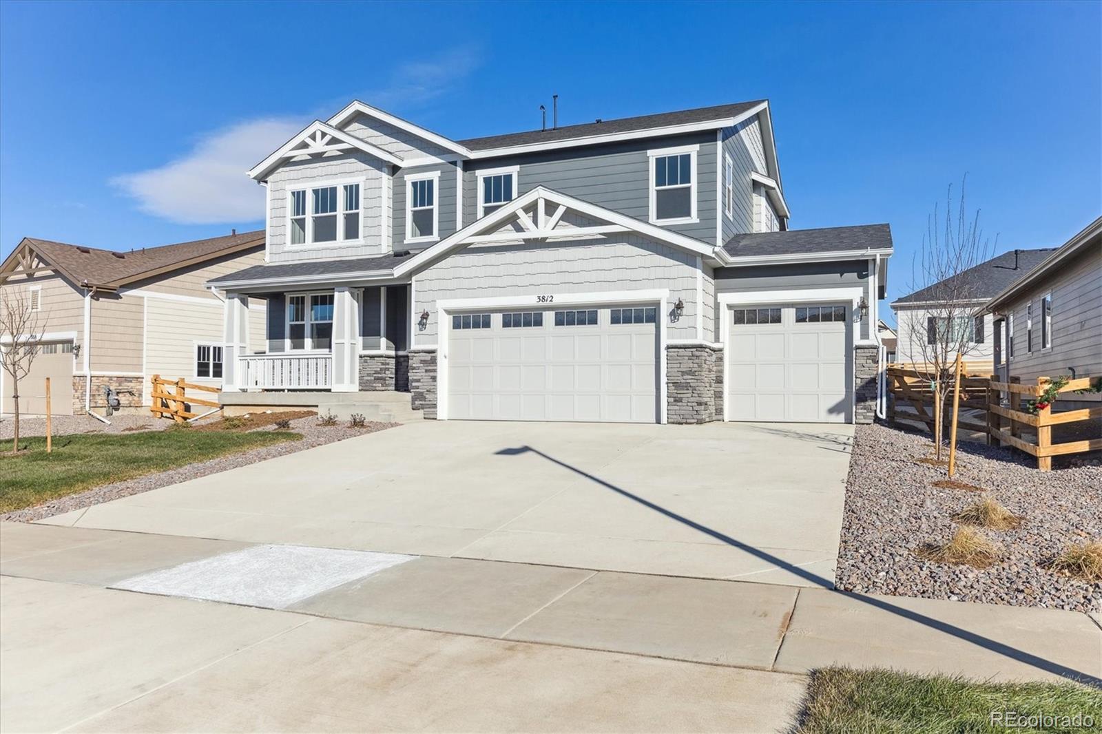 3812 N Elk Street, aurora MLS: 7397482 Beds: 5 Baths: 4 Price: $774,950