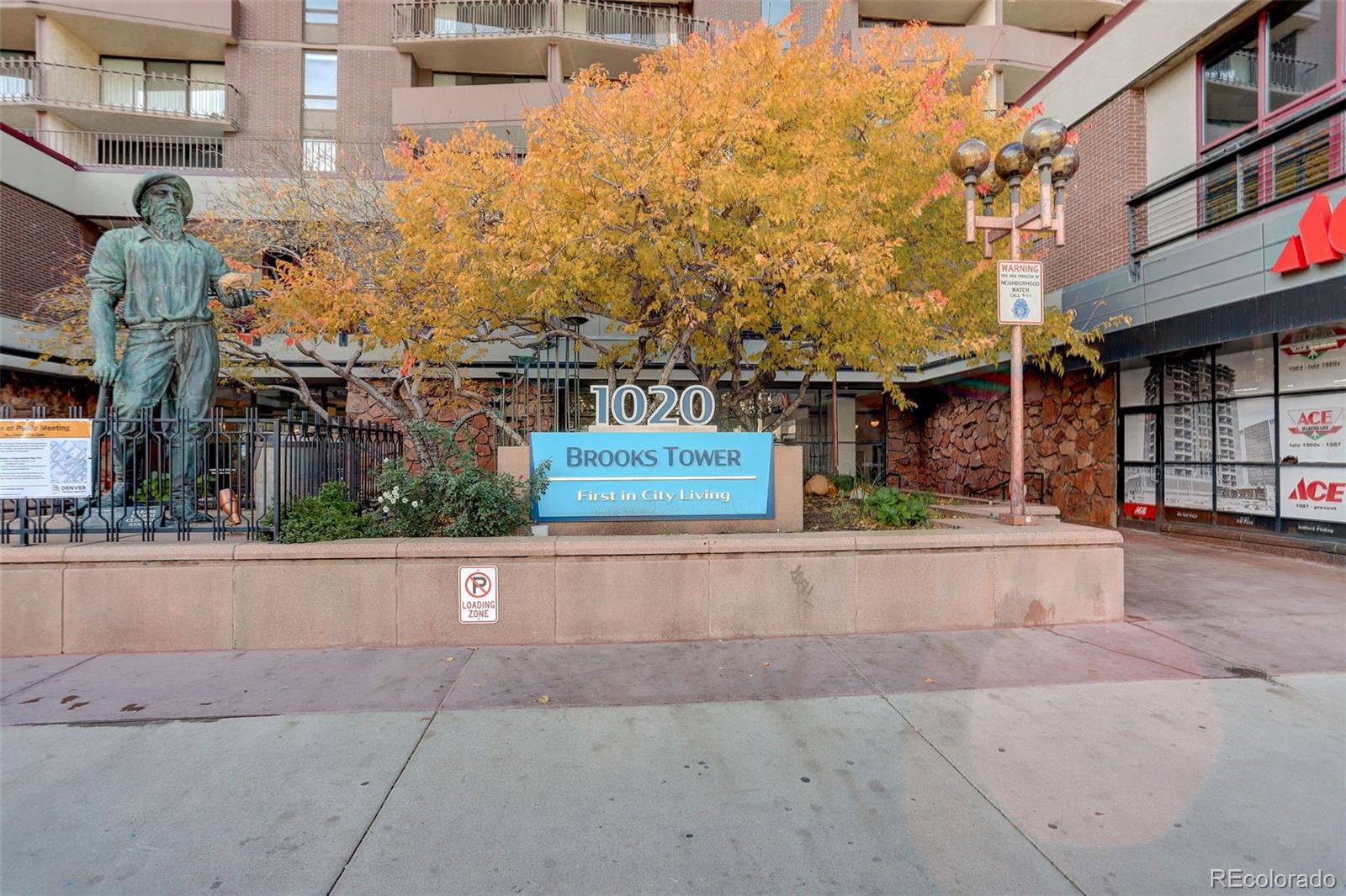 1020  15th Street 23L, Denver  MLS: 3386436 Beds: 2 Baths: 2 Price: $395,000