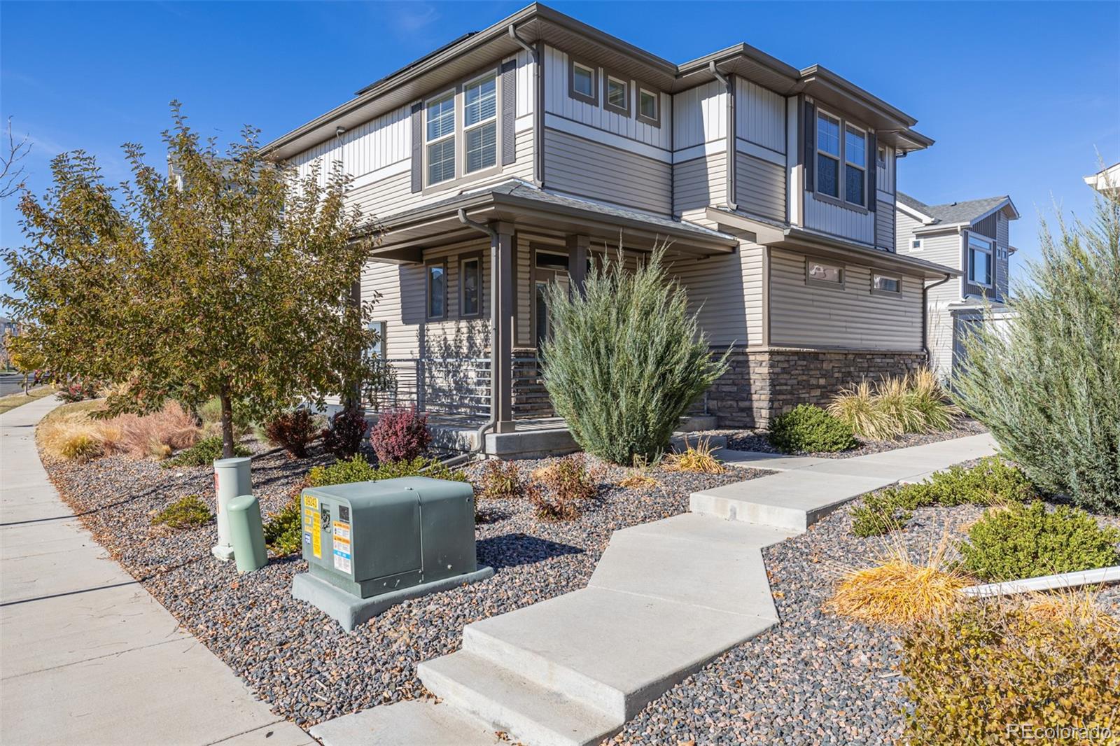 18048 E 105th Place, commerce city MLS: 9045162 Beds: 3 Baths: 3 Price: $459,900