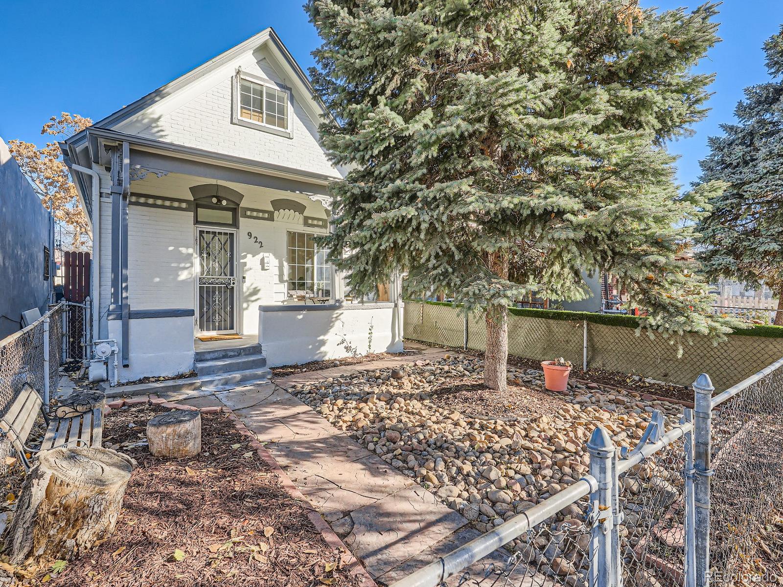 922  Mariposa Street, denver MLS: 5513784 Beds: 3 Baths: 1 Price: $479,000