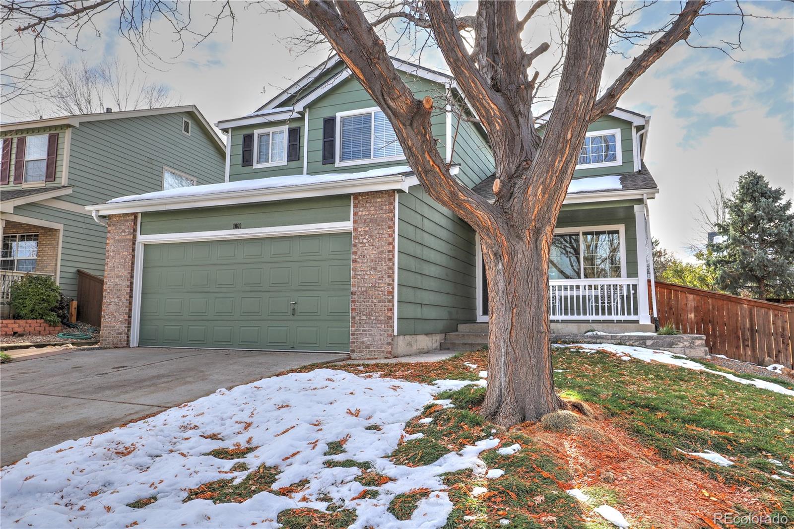 1060  Riddlewood Lane, highlands ranch MLS: 1896439 Beds: 5 Baths: 3 Price: $689,000