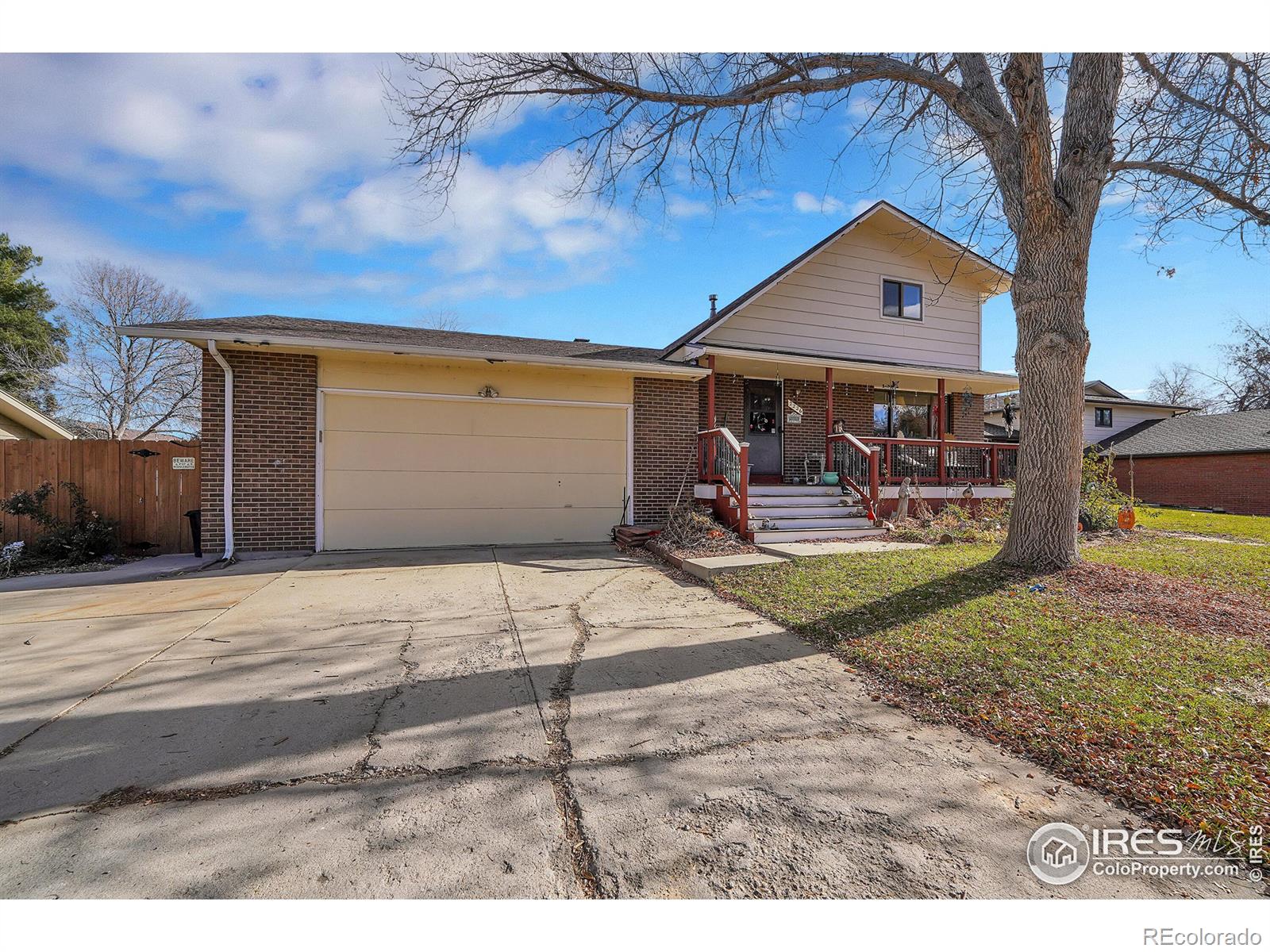 2226  Judson Street, longmont MLS: 4567891022466 Beds: 5 Baths: 4 Price: $649,000