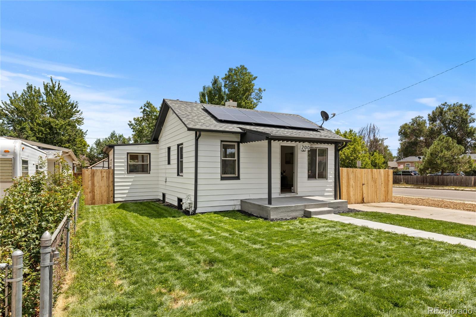 200 N King Street, denver MLS: 8288382 Beds: 3 Baths: 1 Price: $430,000