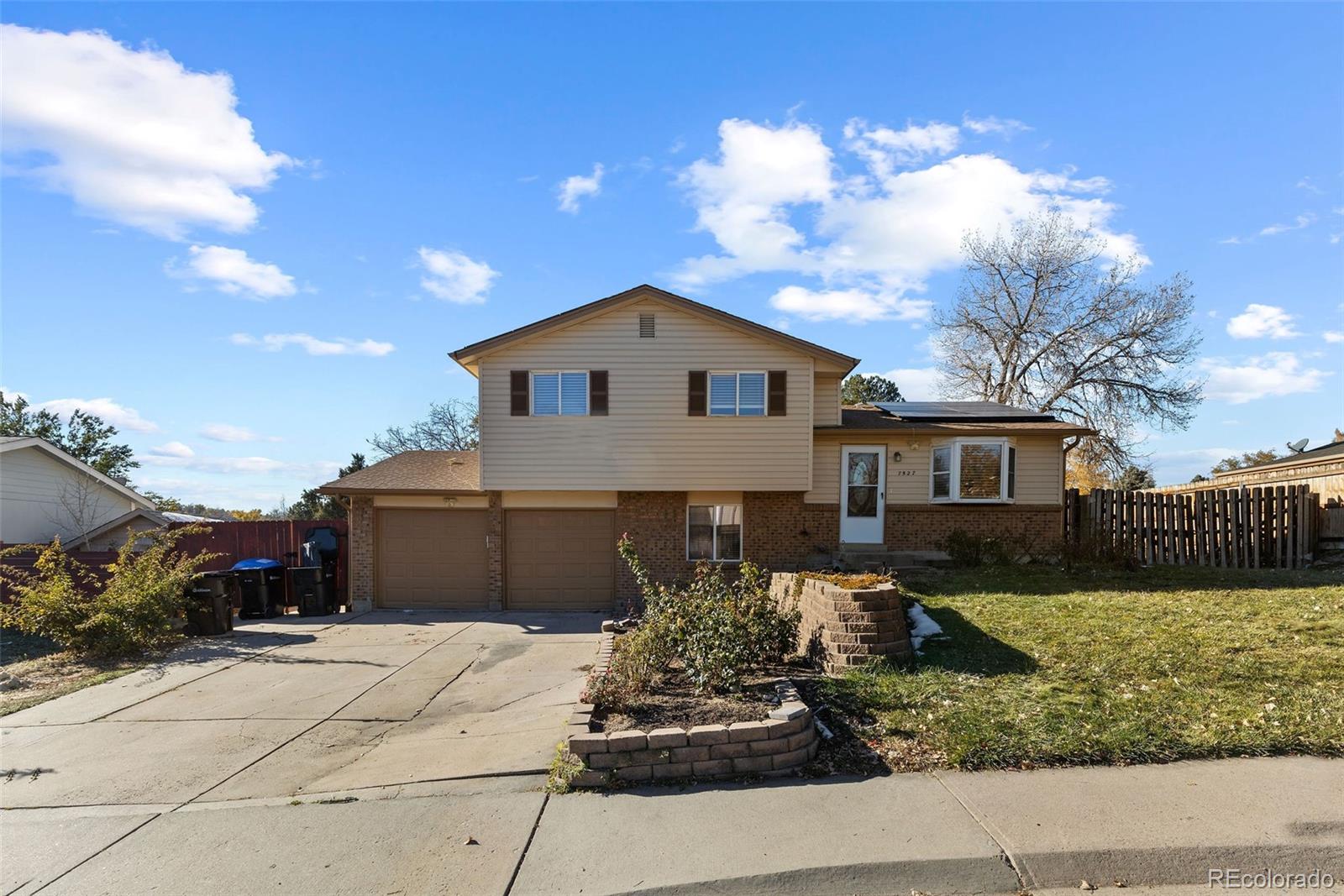 7527  Newland Street, arvada MLS: 5025430 Beds: 4 Baths: 2 Price: $549,900