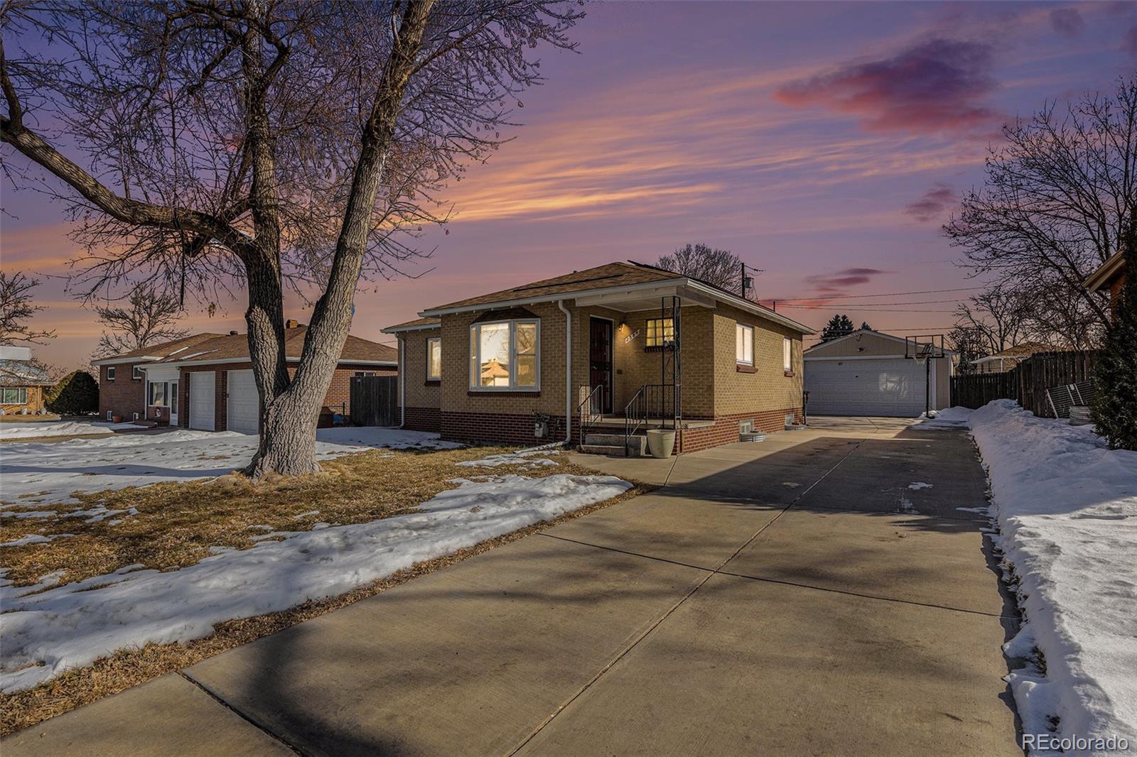 2584 S Utica Street, denver MLS: 7973067 Beds: 3 Baths: 2 Price: $525,000