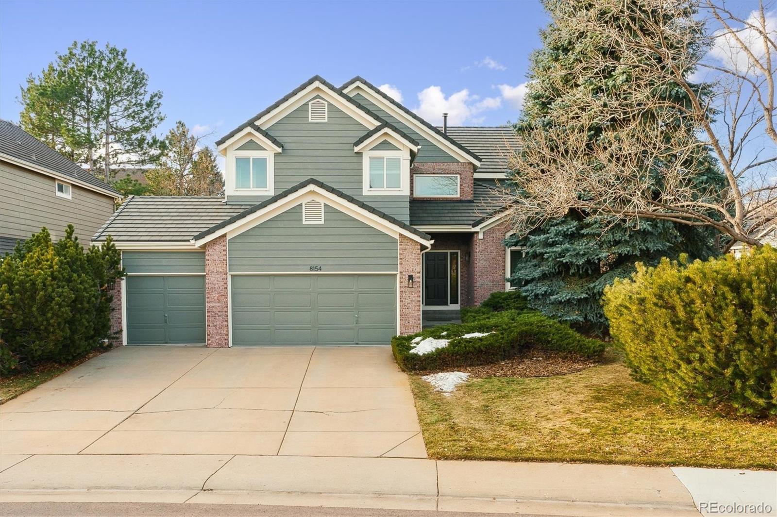 8154  Lone Maple Lane, lone tree MLS: 8602345 Beds: 5 Baths: 3 Price: $939,000