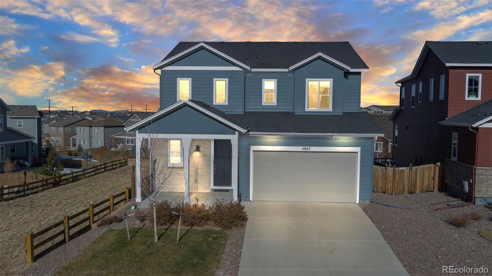 4807  Point Mesa Street, castle rock MLS: 2948784 Beds: 3 Baths: 3 Price: $619,000