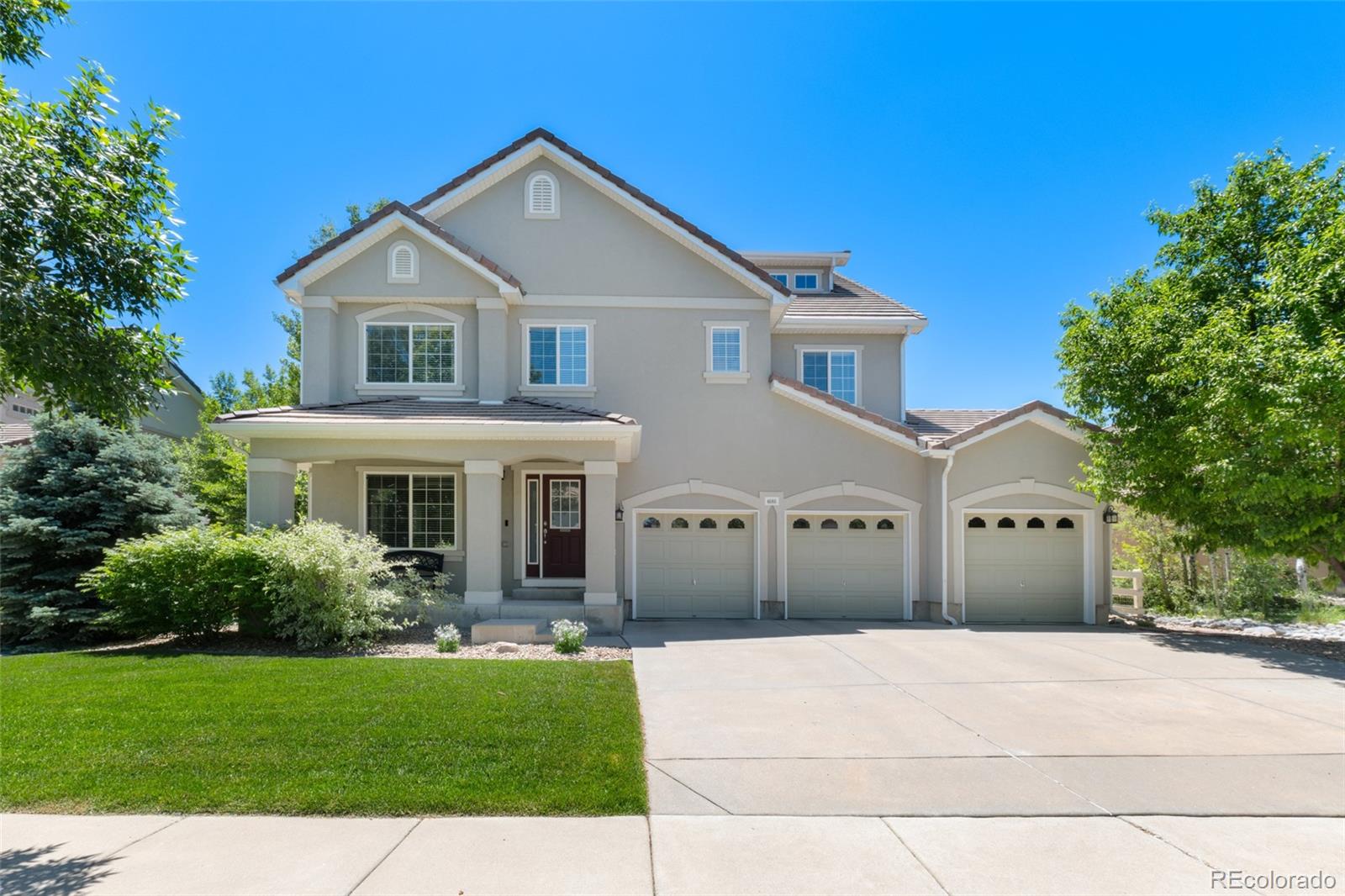 4686  Longs Court, broomfield MLS: 5984293 Beds: 5 Baths: 4 Price: $875,000