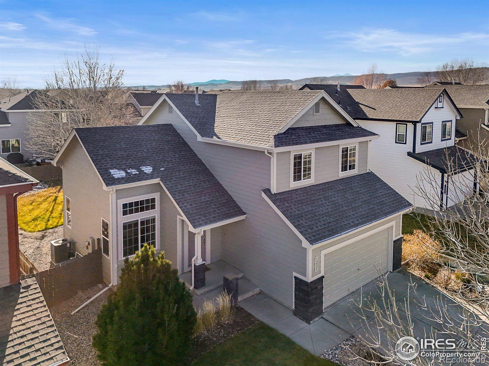 1221  Truxtun Drive, fort collins MLS: 4567891022849 Beds: 3 Baths: 4 Price: $600,000