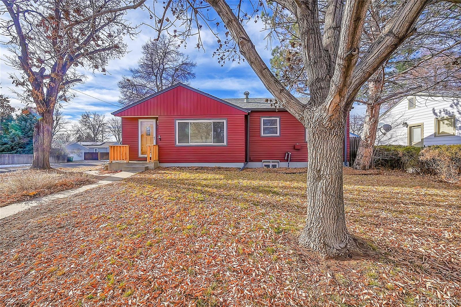 1791 S Filbert Court, denver MLS: 7514624 Beds: 5 Baths: 2 Price: $689,000