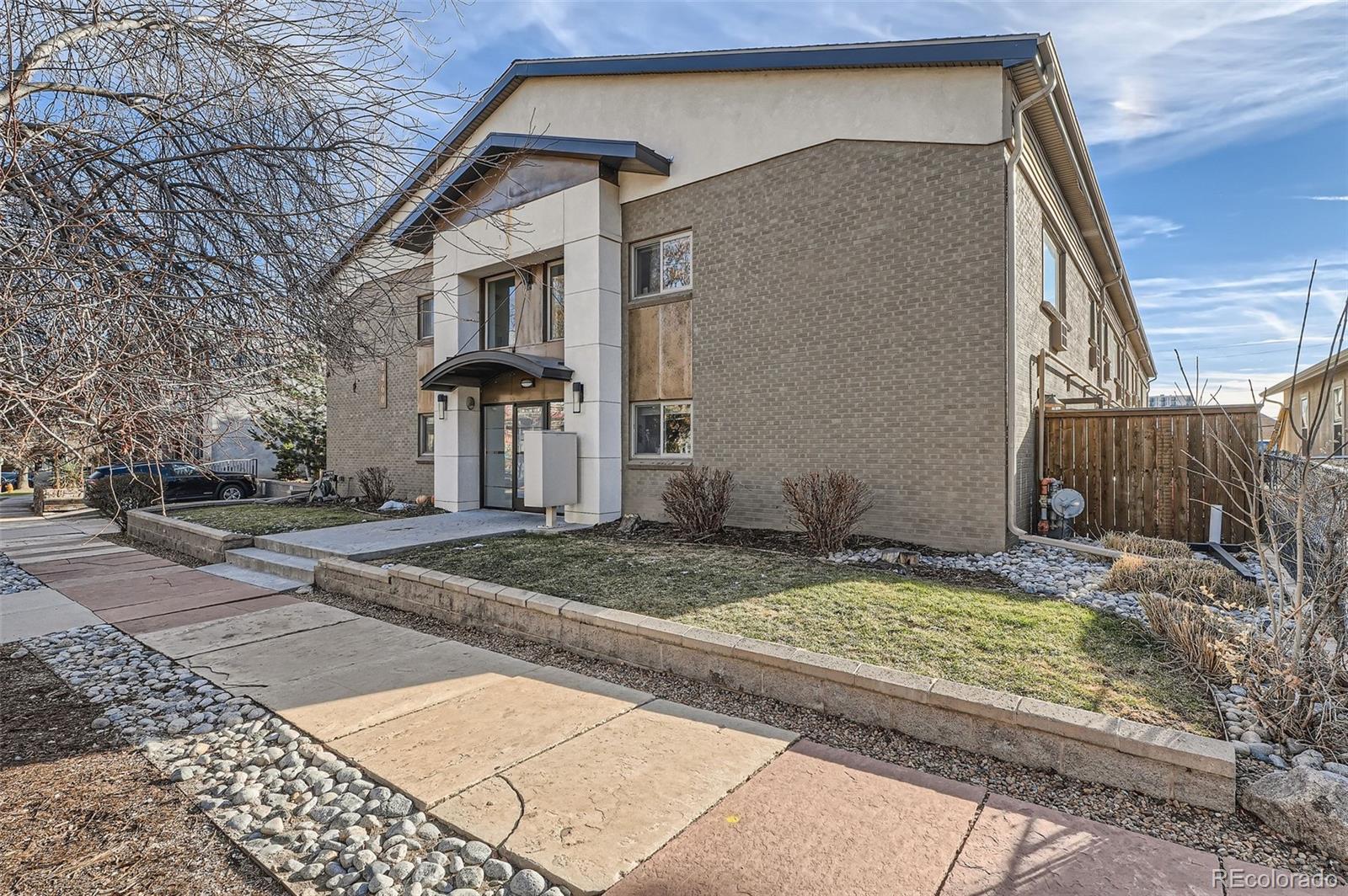 2460 W Caithness Place 104, Denver  MLS: 1874725 Beds: 2 Baths: 1 Price: $430,000