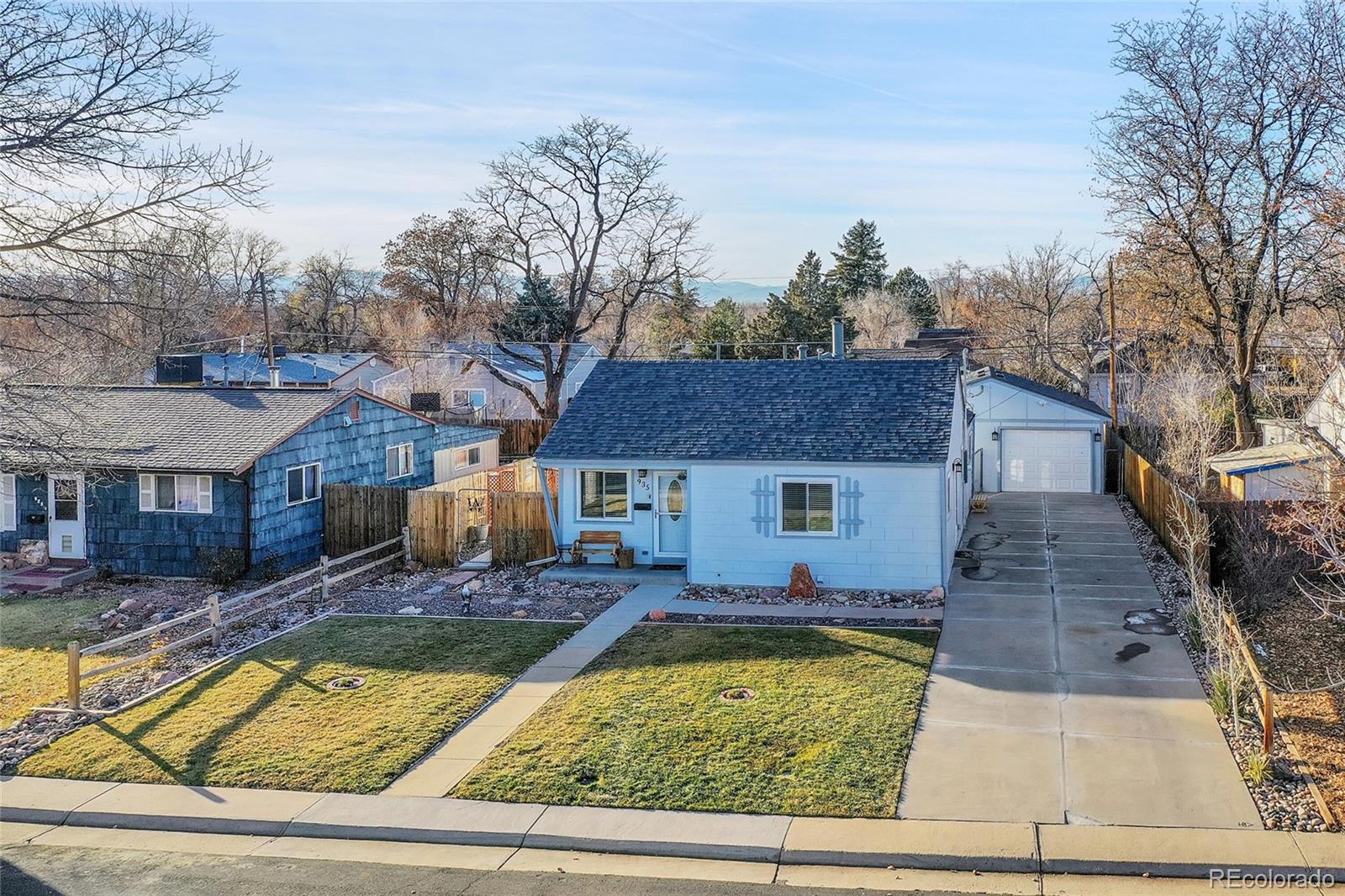 935  Newark Street, aurora MLS: 9748542 Beds: 2 Baths: 1 Price: $485,000