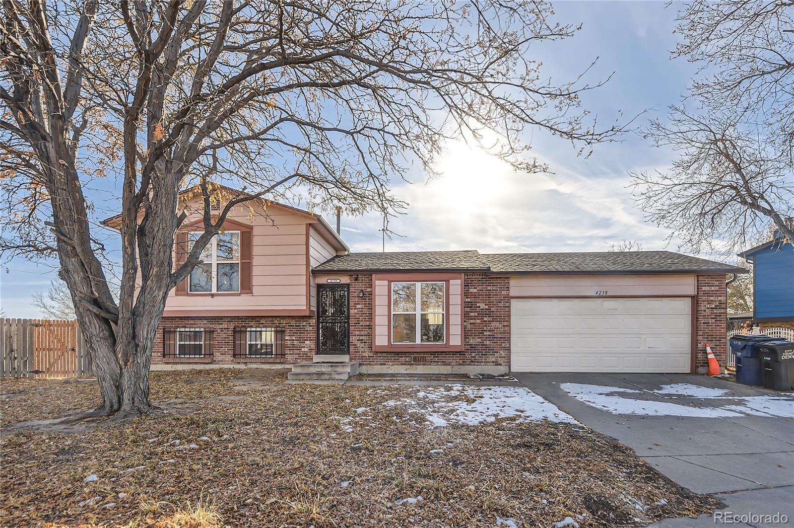 4238  Freeport Way, denver MLS: 1759451 Beds: 3 Baths: 2 Price: $399,990