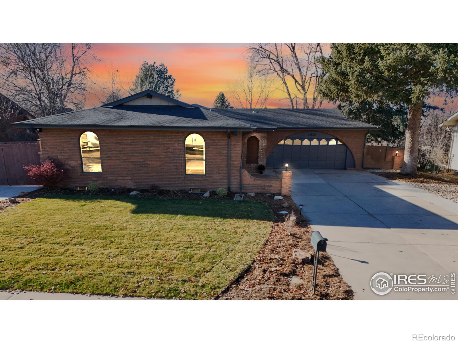 1939  27th Avenue, greeley MLS: 4567891023044 Beds: 3 Baths: 2 Price: $495,000