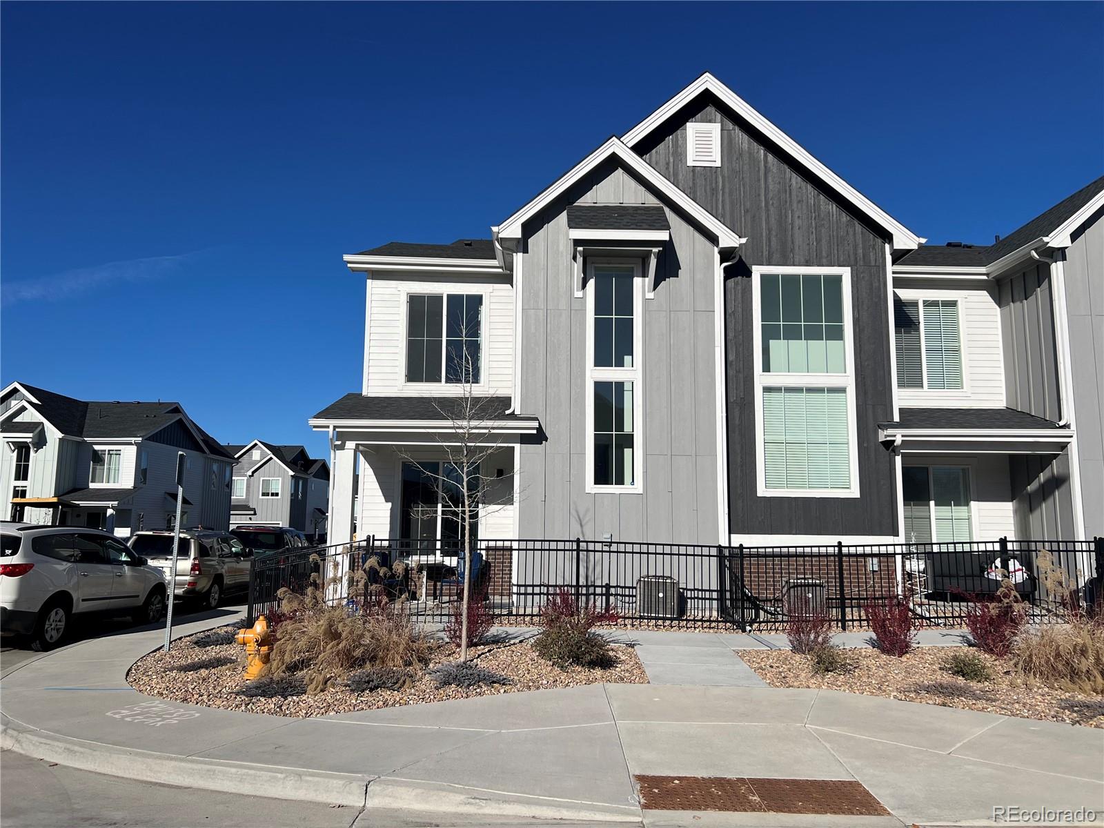 1900 S Poplar Court, denver  House Search MLS Picture