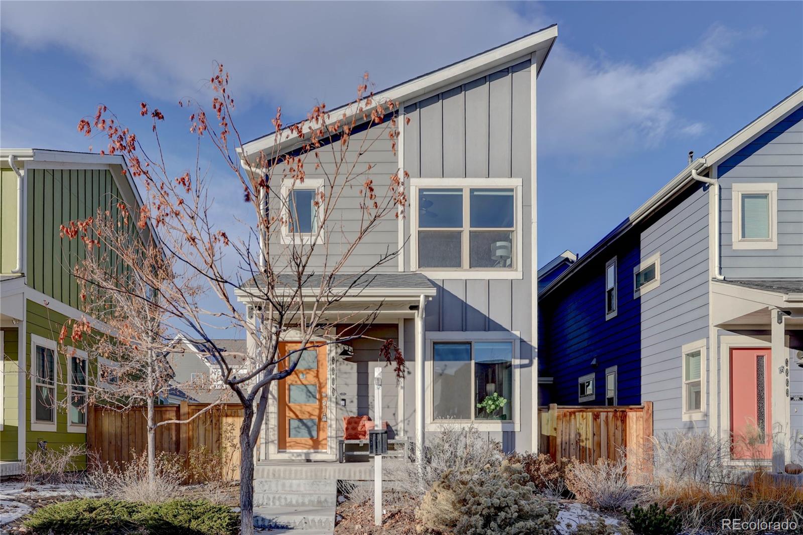 5863 N Boston Street, denver MLS: 2870263 Beds: 2 Baths: 3 Price: $600,000