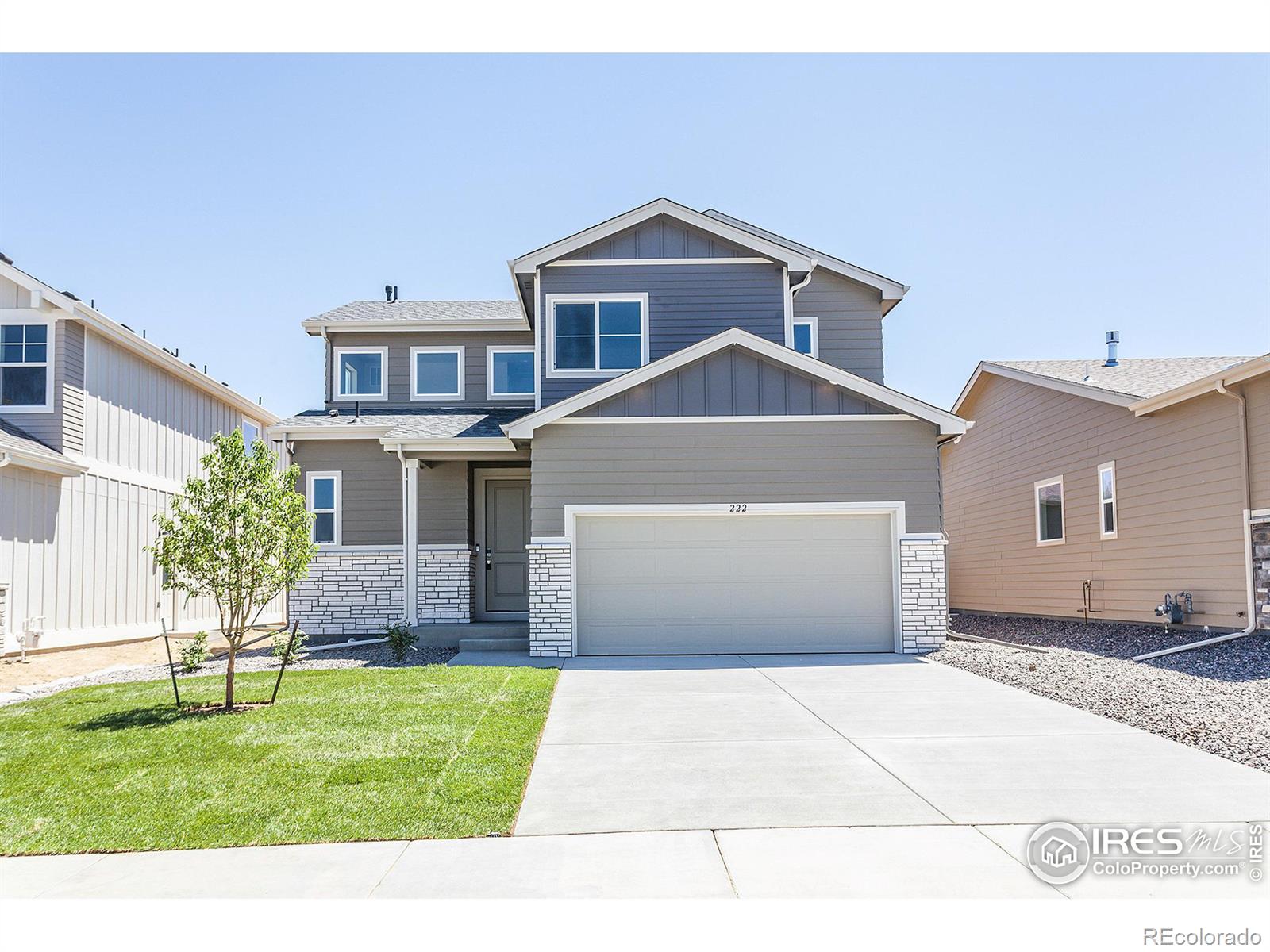 1219  105th Ave Ct, greeley MLS: 4567891023130 Beds: 3 Baths: 3 Price: $513,061