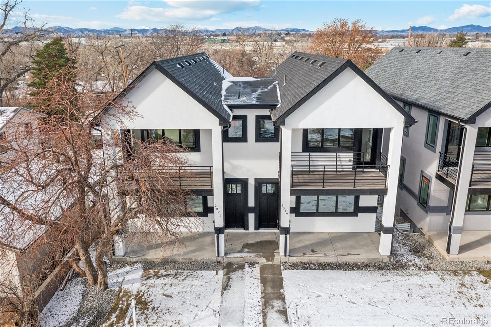 2321 S Galapago Street, denver MLS: 4699974 Beds: 5 Baths: 4 Price: $949,900