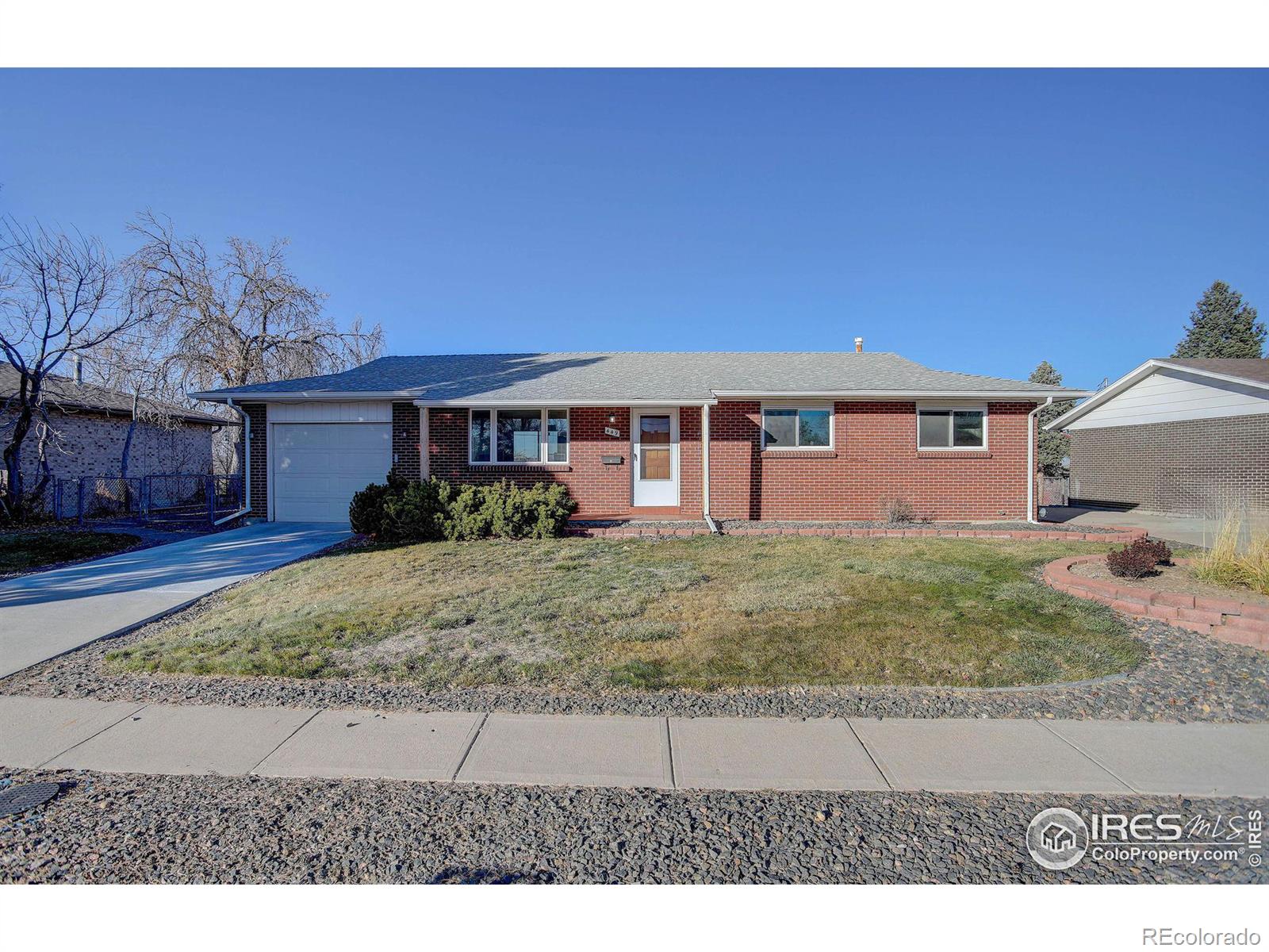 449  Douglas Drive, denver MLS: 4567891023141 Beds: 4 Baths: 2 Price: $515,000