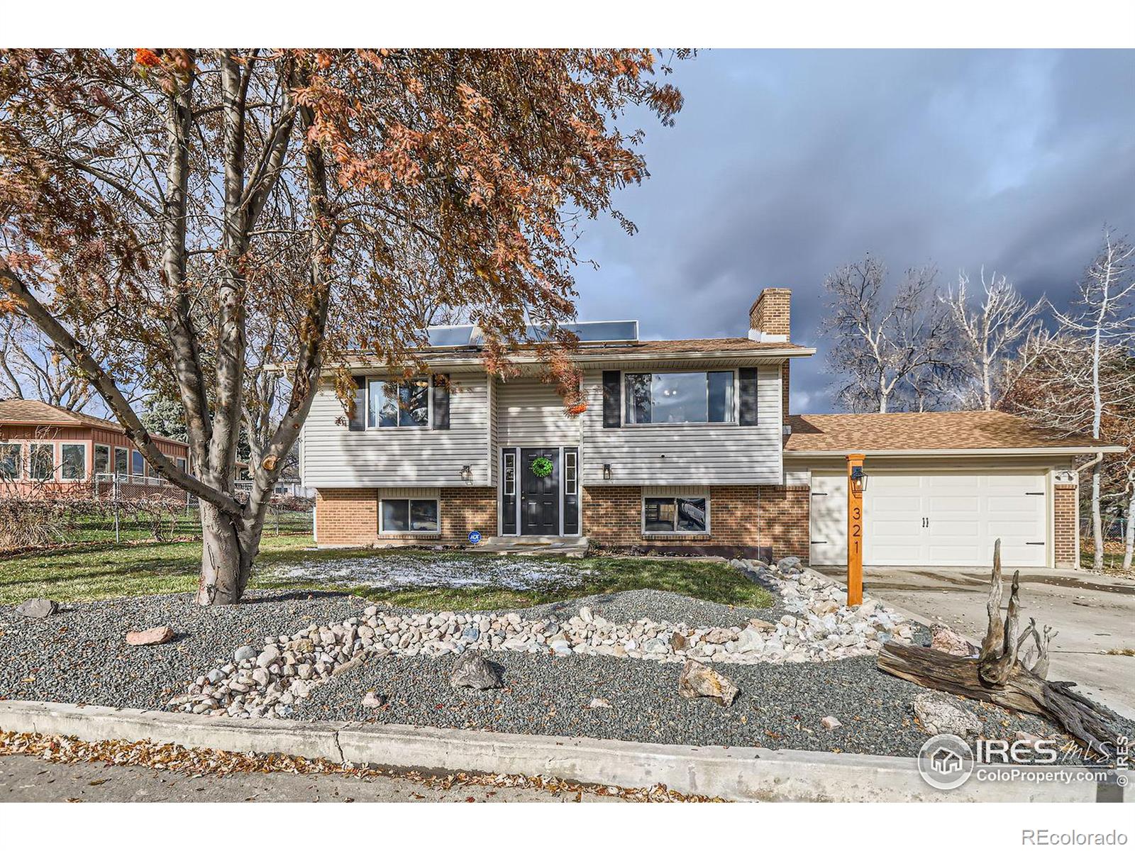 321 W 50th Street, loveland MLS: 4567891023216 Beds: 4 Baths: 2 Price: $489,000