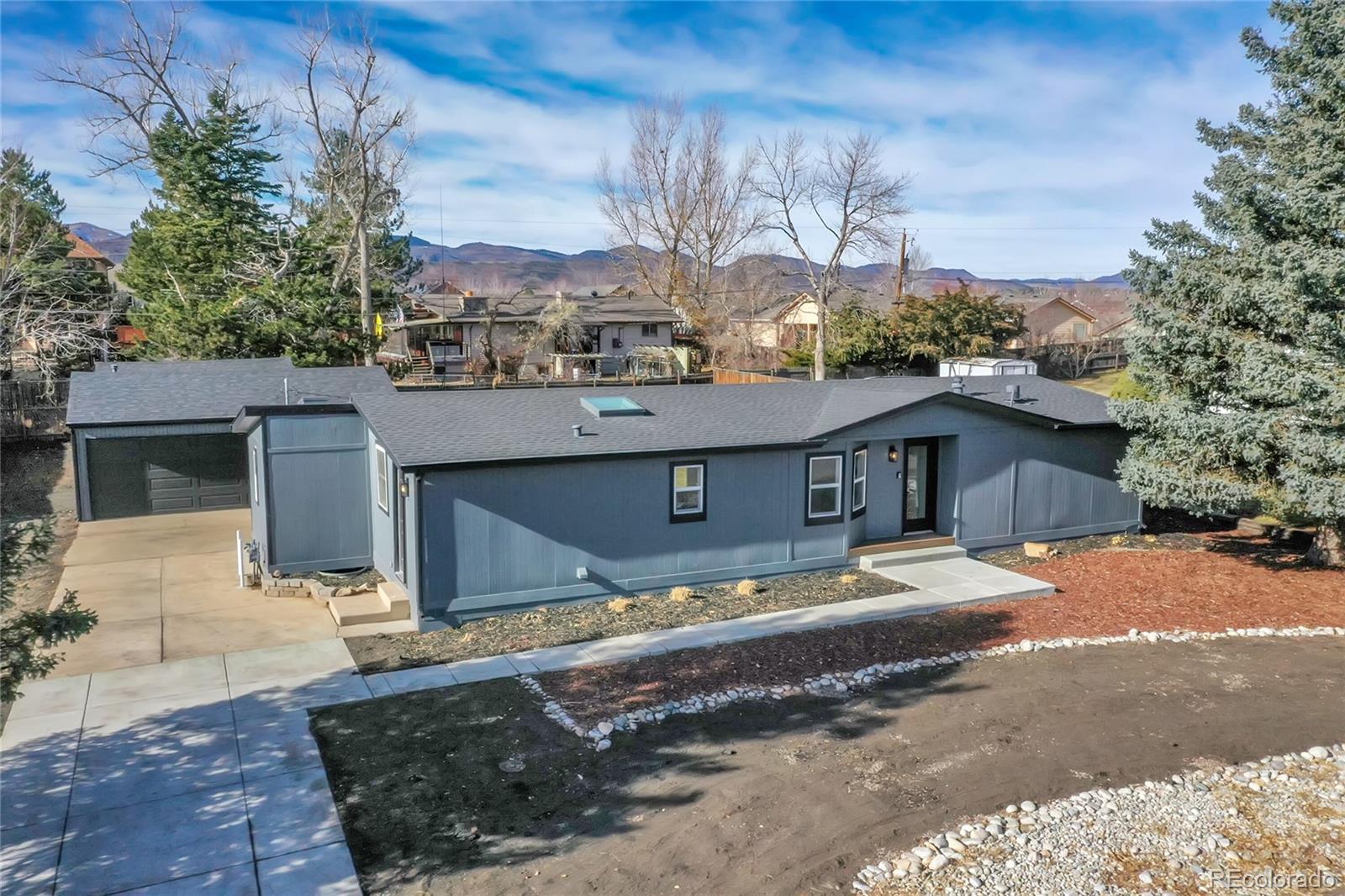 8875 S Brentwood Street, littleton MLS: 8847701 Beds: 3 Baths: 2 Price: $590,000