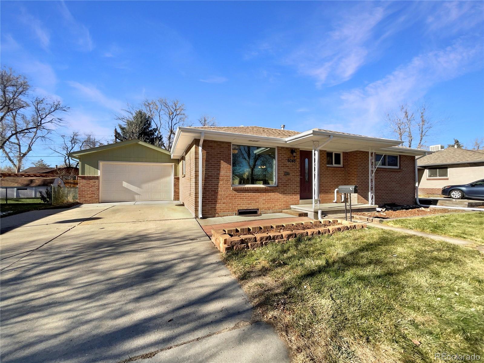 6045  Garrison Street, arvada MLS: 9668564 Beds: 4 Baths: 2 Price: $635,000