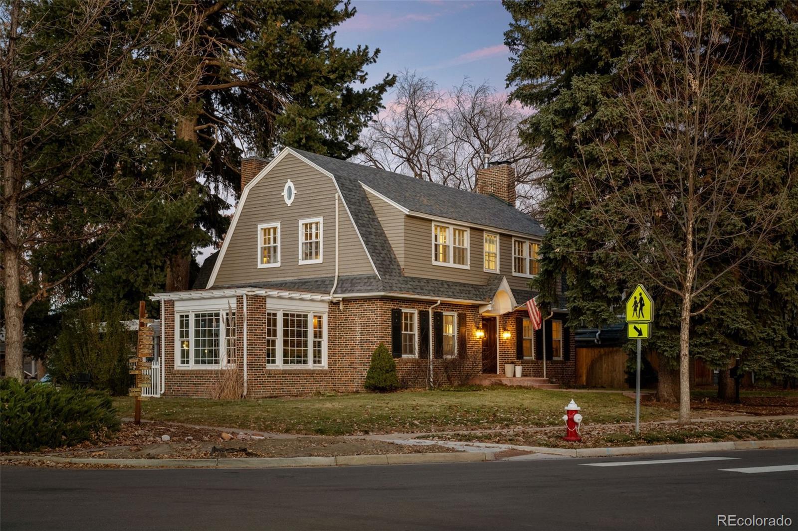 1126  3rd Avenue, longmont MLS: 2910587 Beds: 5 Baths: 4 Price: $1,395,000