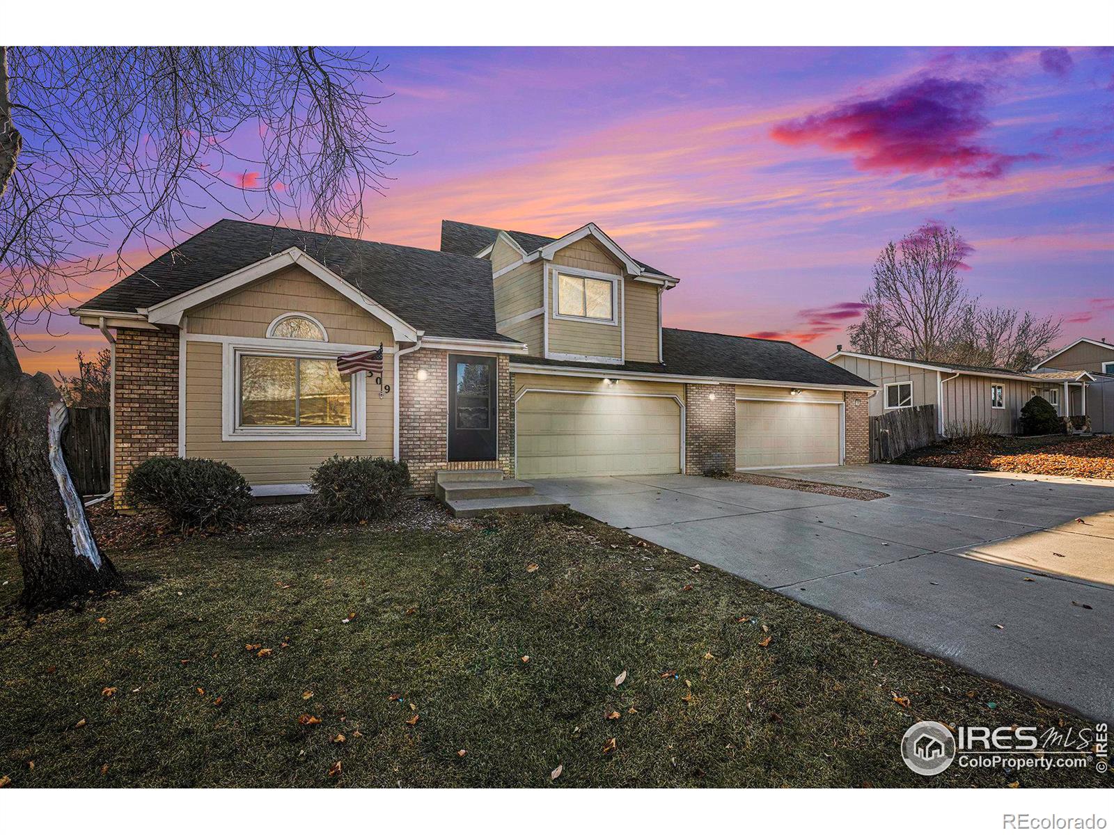 309  Jewel Court, fort collins MLS: 4567891023304 Beds: 3 Baths: 3 Price: $495,000