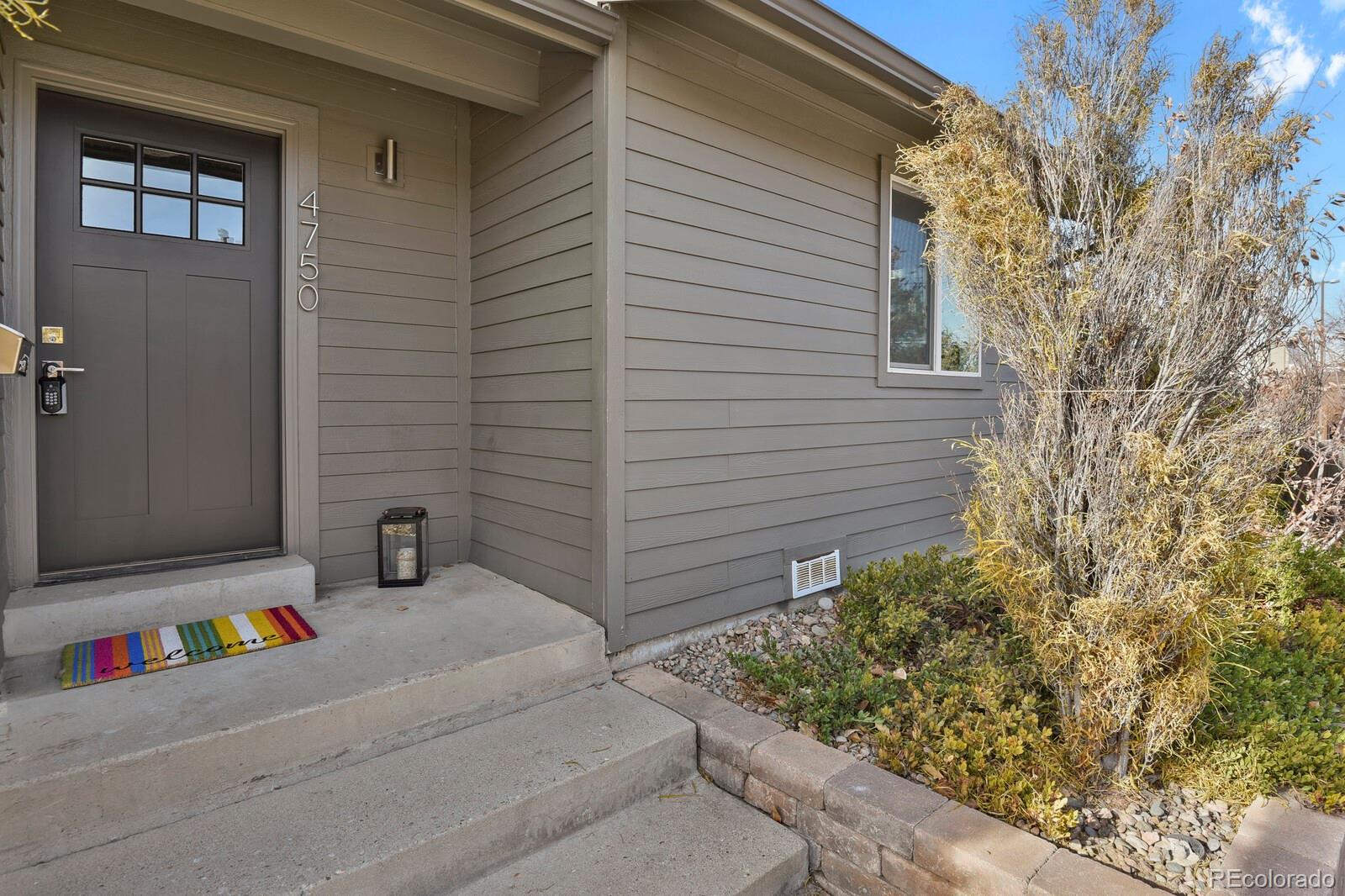 4750 E Louisiana Avenue, denver MLS: 8187322 Beds: 2 Baths: 1 Price: $549,500