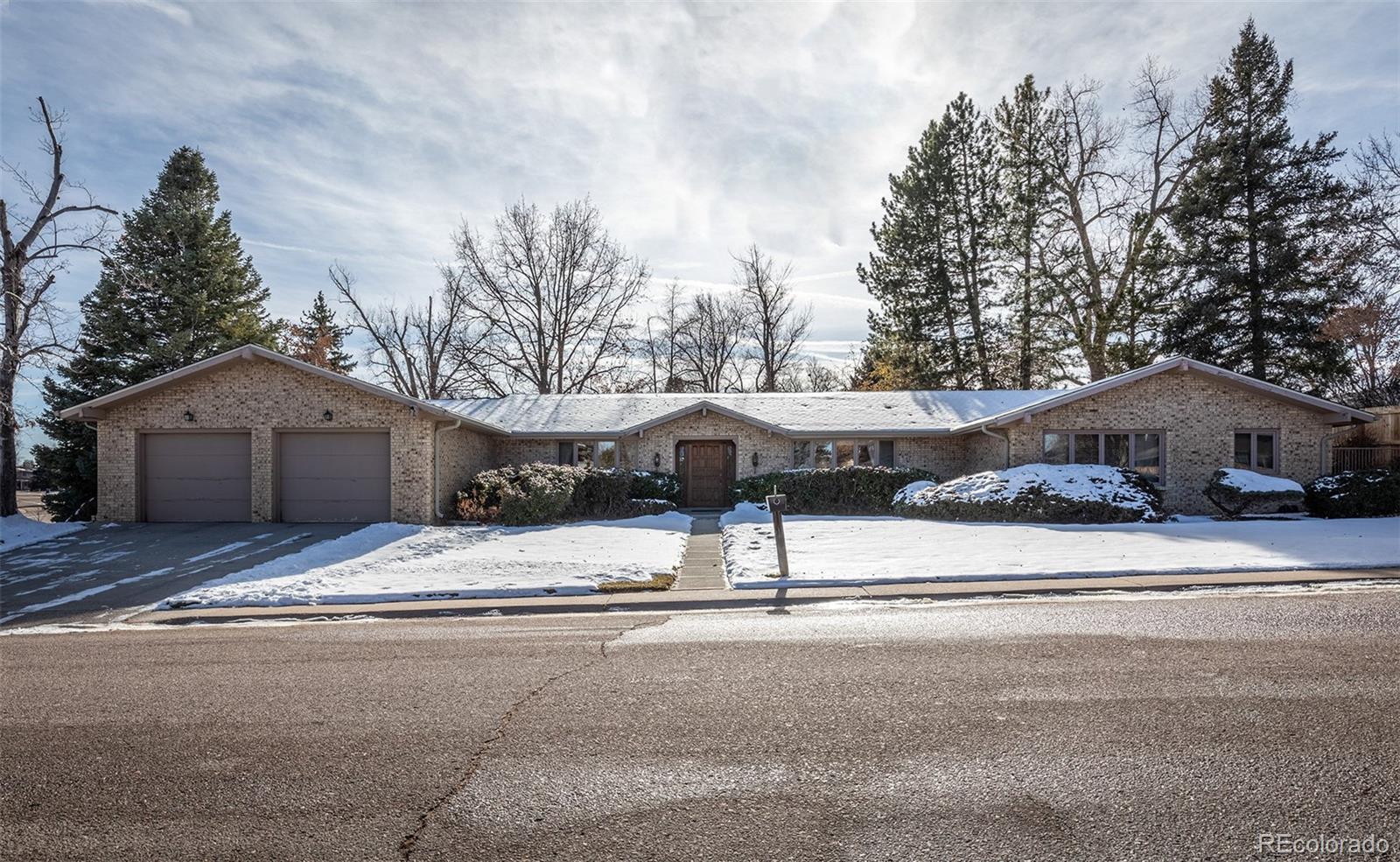 6300 W Plymouth Drive, littleton MLS: 3663572 Beds: 5 Baths: 4 Price: $799,000