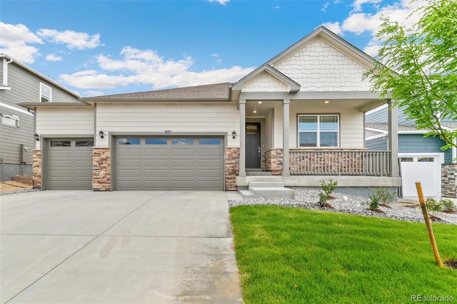 4562  Cattle Cross Trail, castle rock MLS: 7465790 Beds: 4 Baths: 2 Price: $680,000