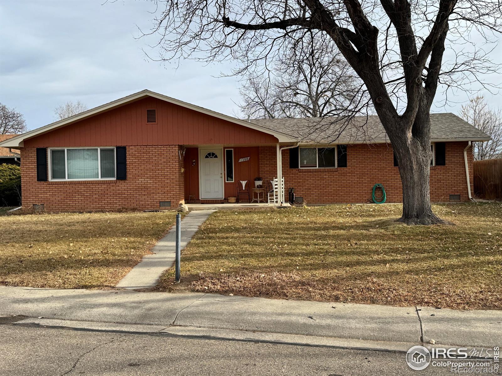 1208  Linden Street, longmont MLS: 4567891023551 Beds: 3 Baths: 2 Price: $475,000