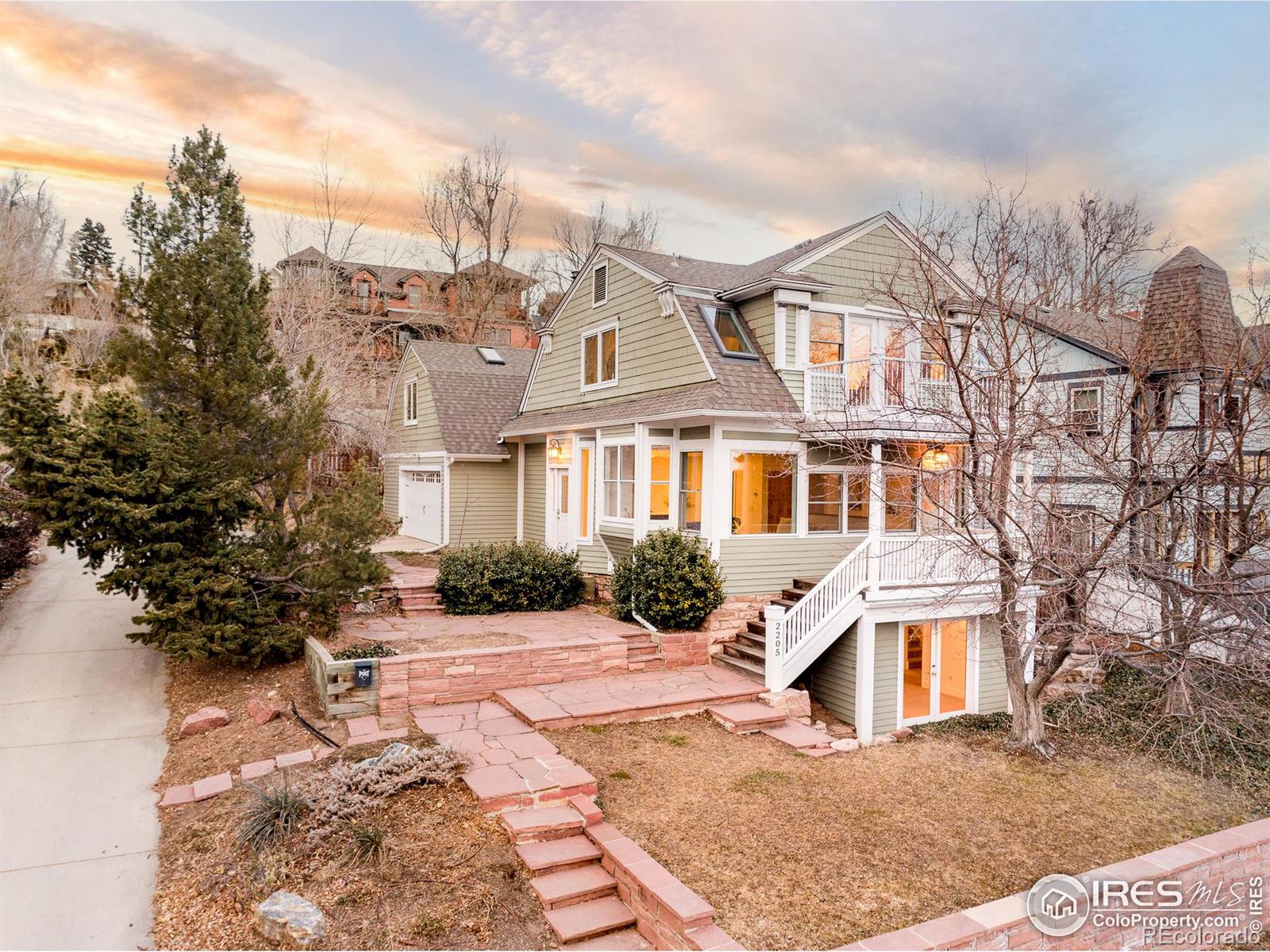 2205  Bluff Street, boulder MLS: 4567891023573 Beds: 4 Baths: 3 Price: $1,850,000