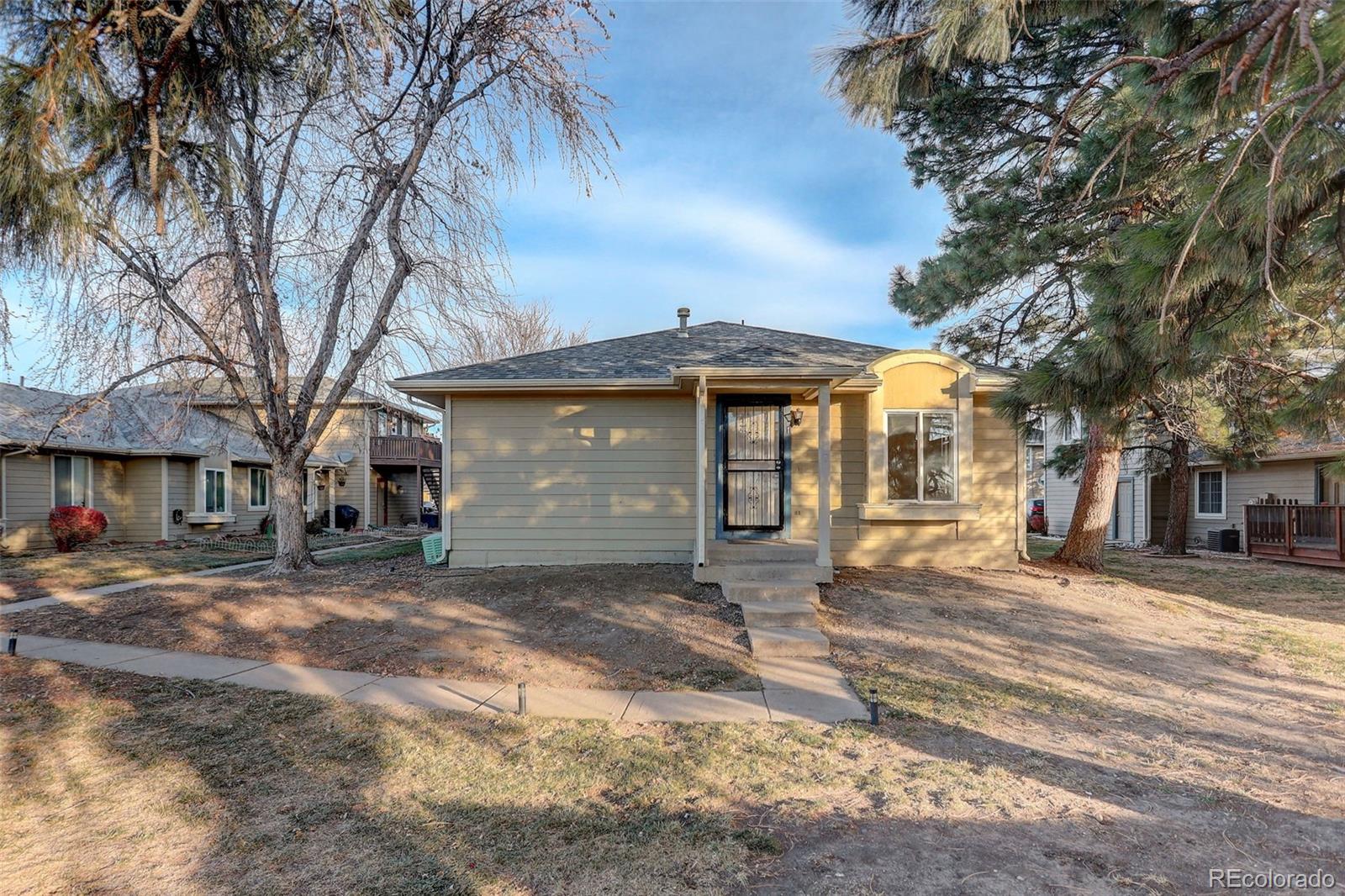 7877  York Street 1, Denver  MLS: 5394585 Beds: 2 Baths: 1 Price: $264,000