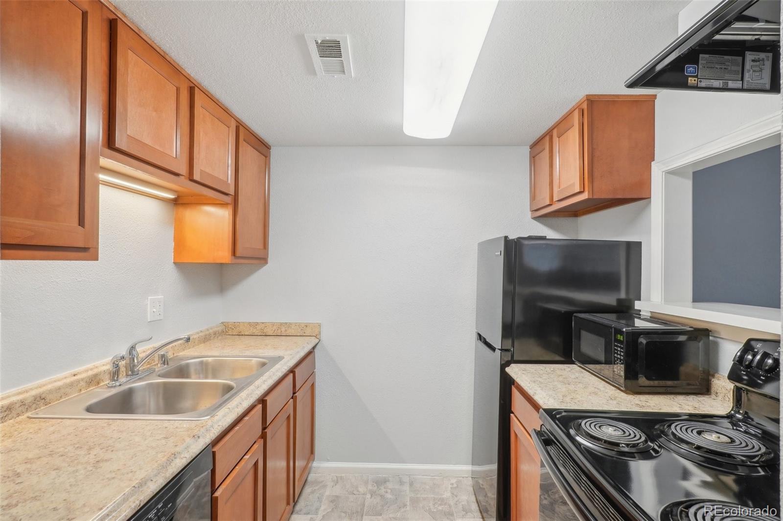 9220 E Girard Avenue 2, Denver  MLS: 3056888 Beds: 1 Baths: 1 Price: $199,999