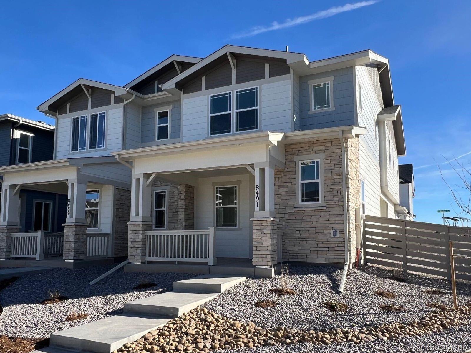 8491  Eagle River Street, littleton MLS: 8862195 Beds: 3 Baths: 3 Price: $529,950