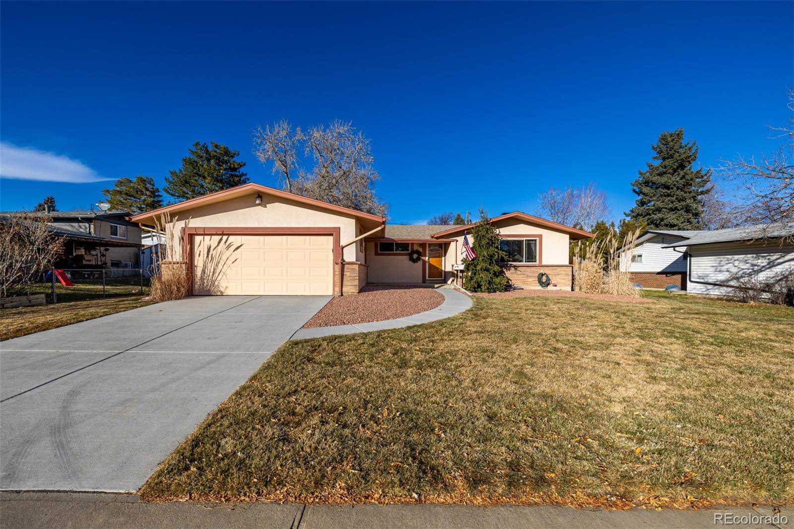 11343 W 60th Place, arvada MLS: 5920108 Beds: 4 Baths: 3 Price: $625,000