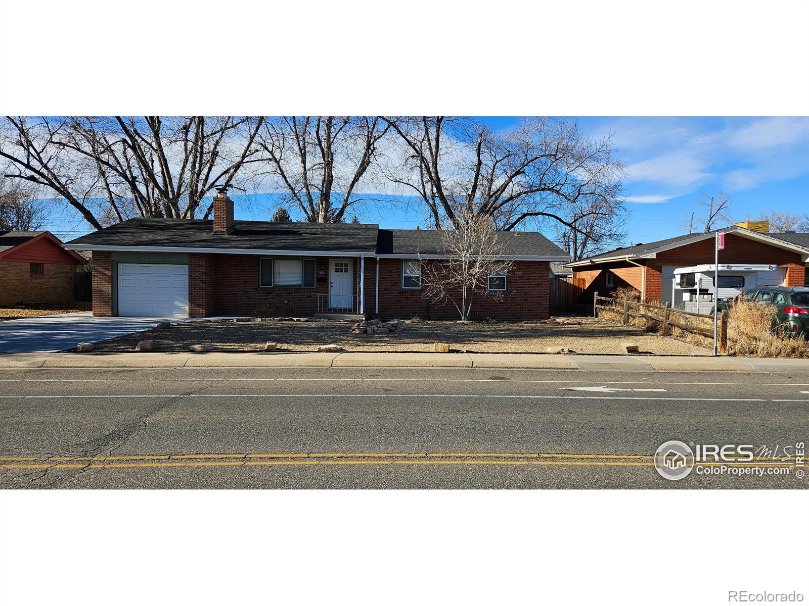 1845  Collyer Street, longmont MLS: 4567891023662 Beds: 3 Baths: 2 Price: $437,000