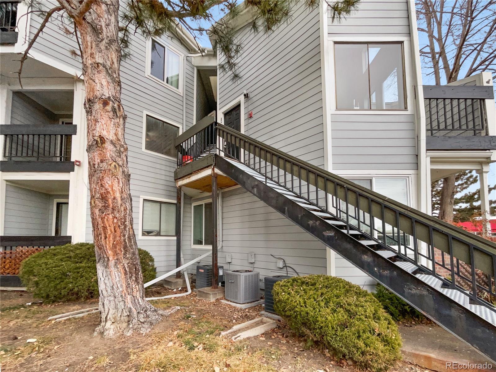 5550 W 80th Place 20, Arvada  MLS: 3851620 Beds: 1 Baths: 2 Price: $295,000